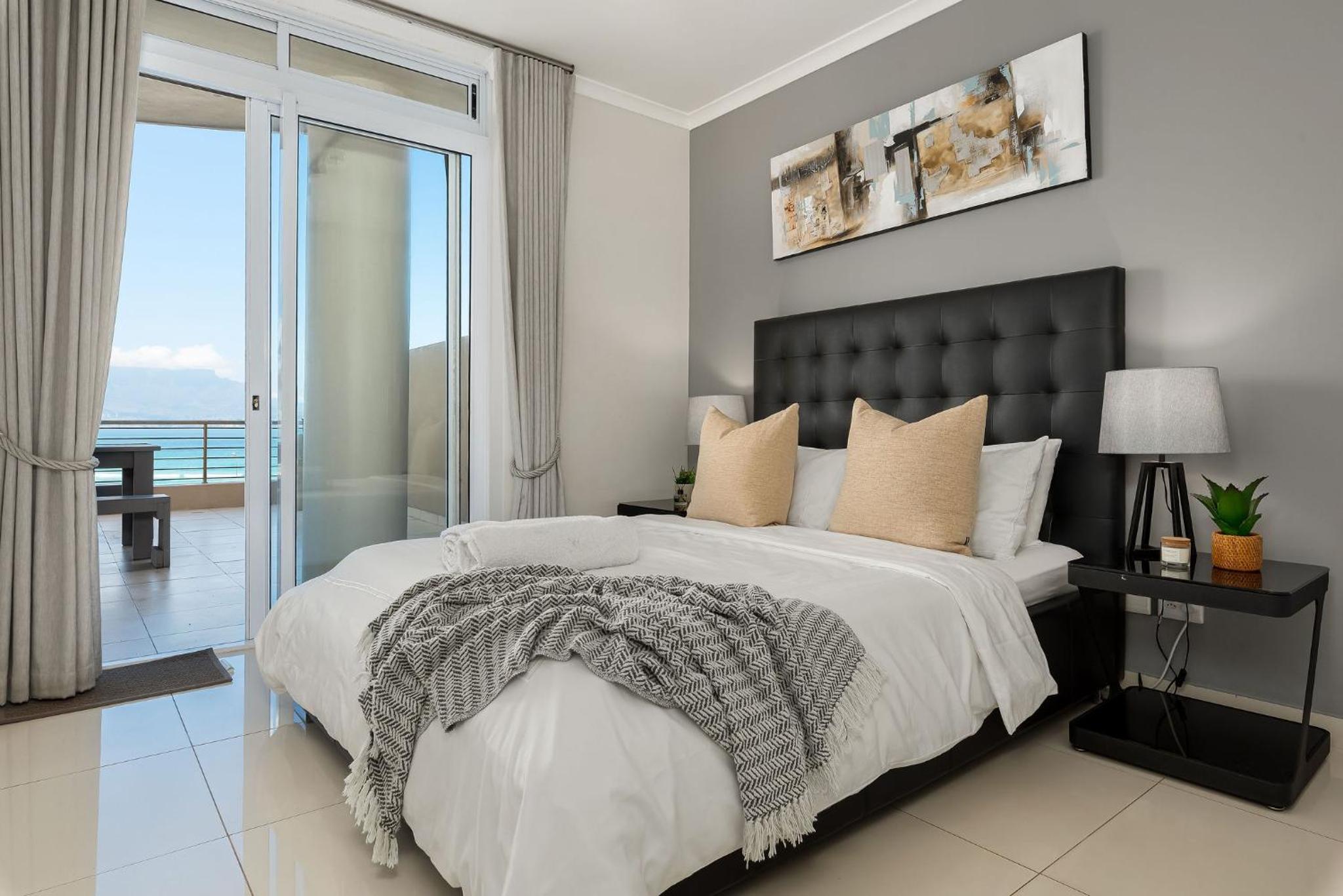 Apartment with Sea View photo 2