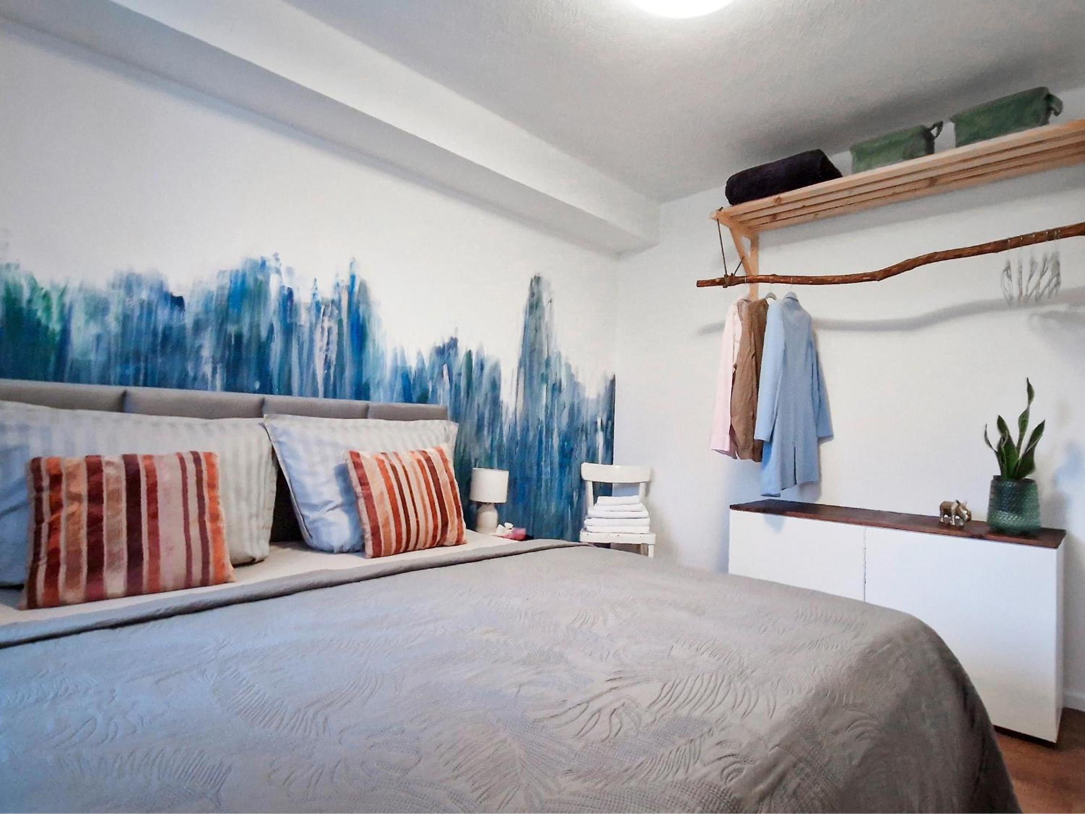 One-Bedroom Apartment - Photo 38
