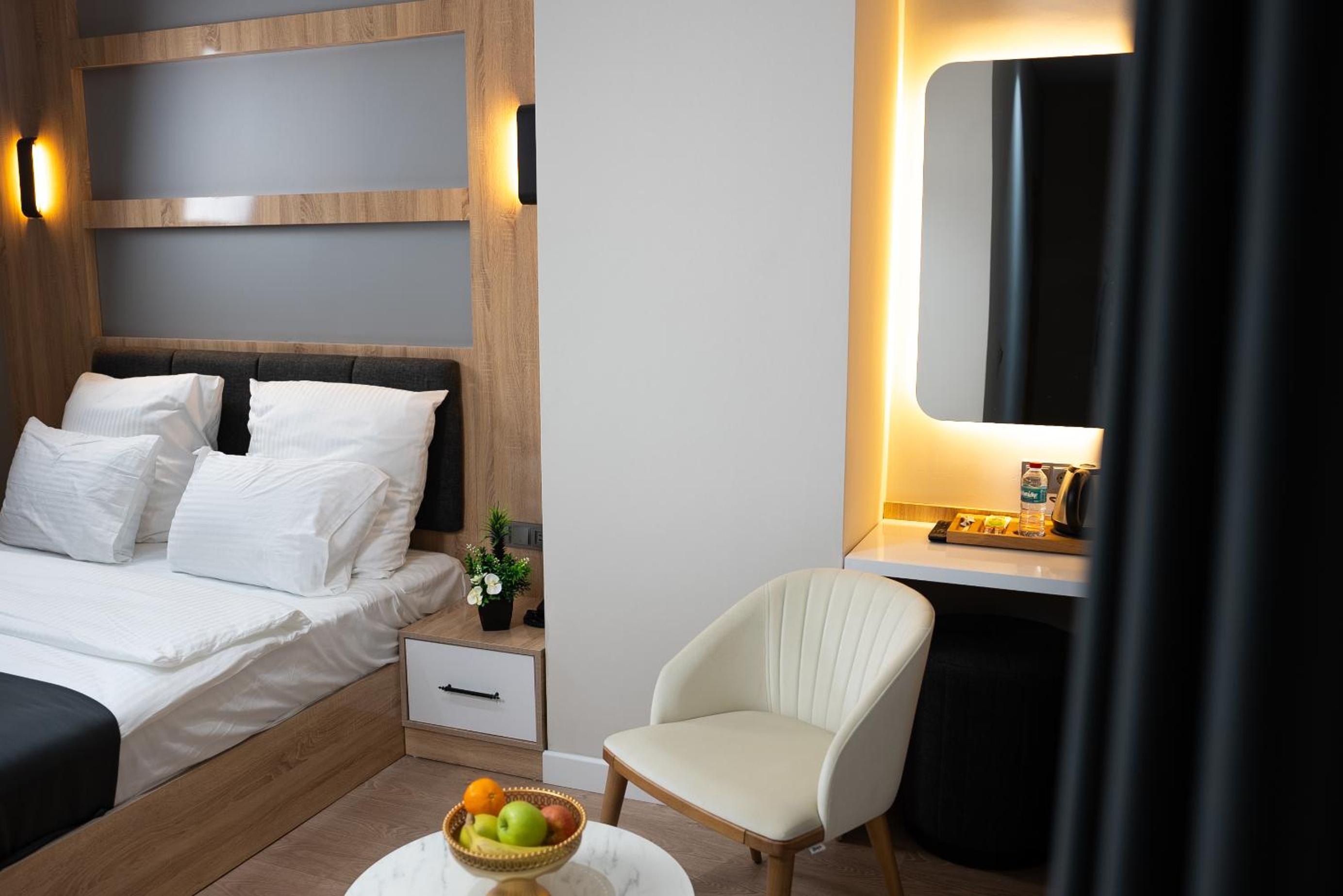 Deluxe Double Room - Photo 3