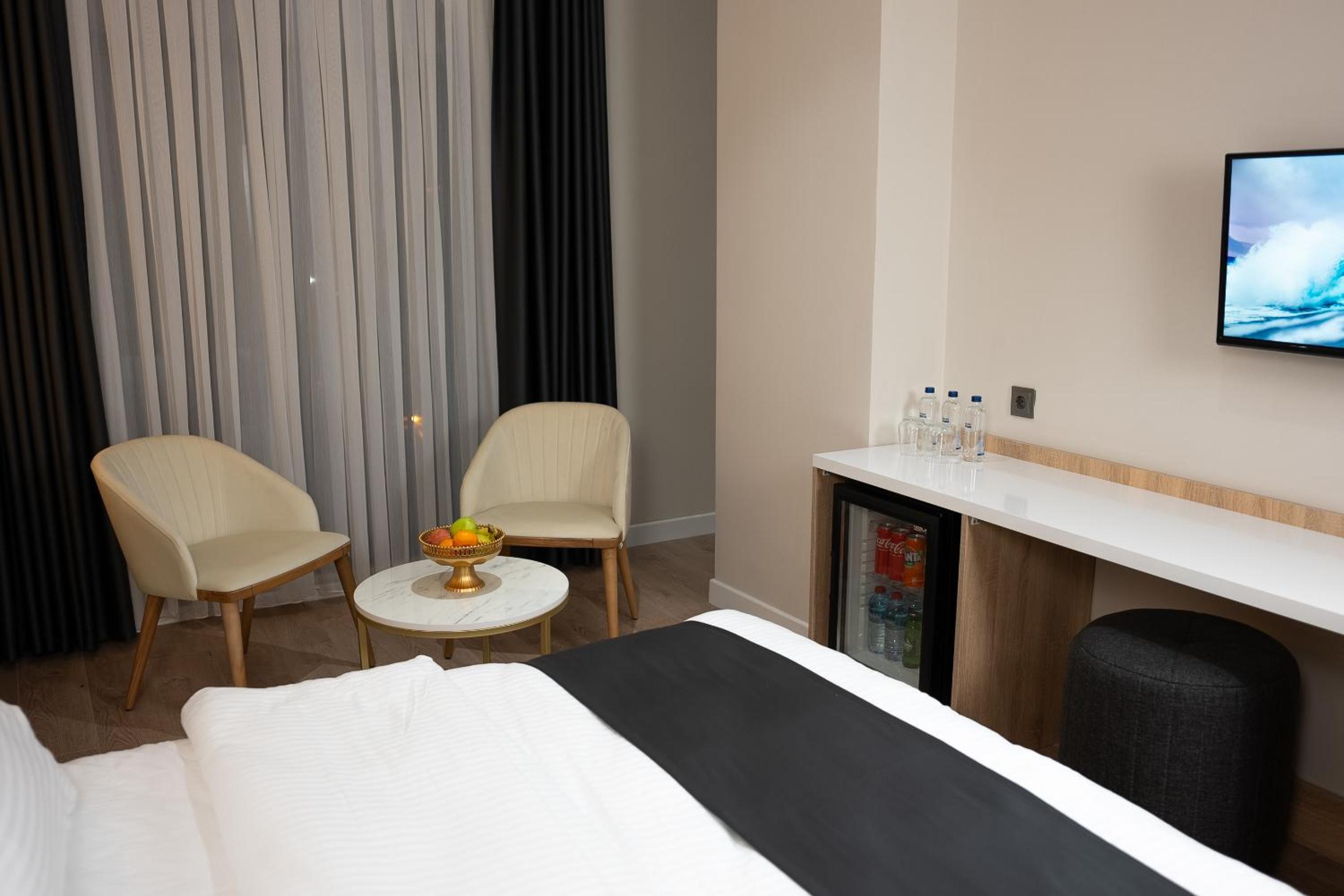 Deluxe Double Room - Photo 2