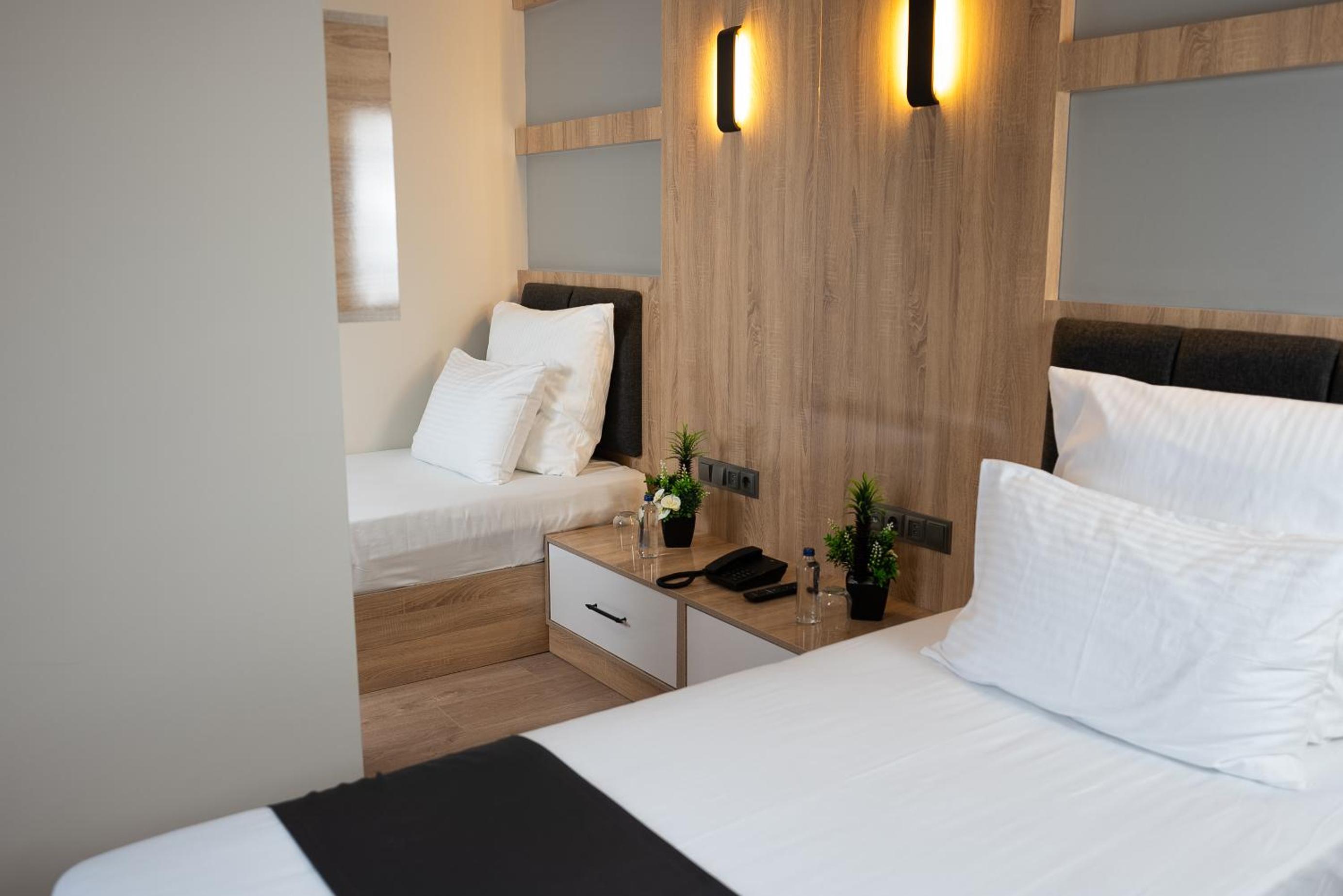 Deluxe Twin Room - Photo 3