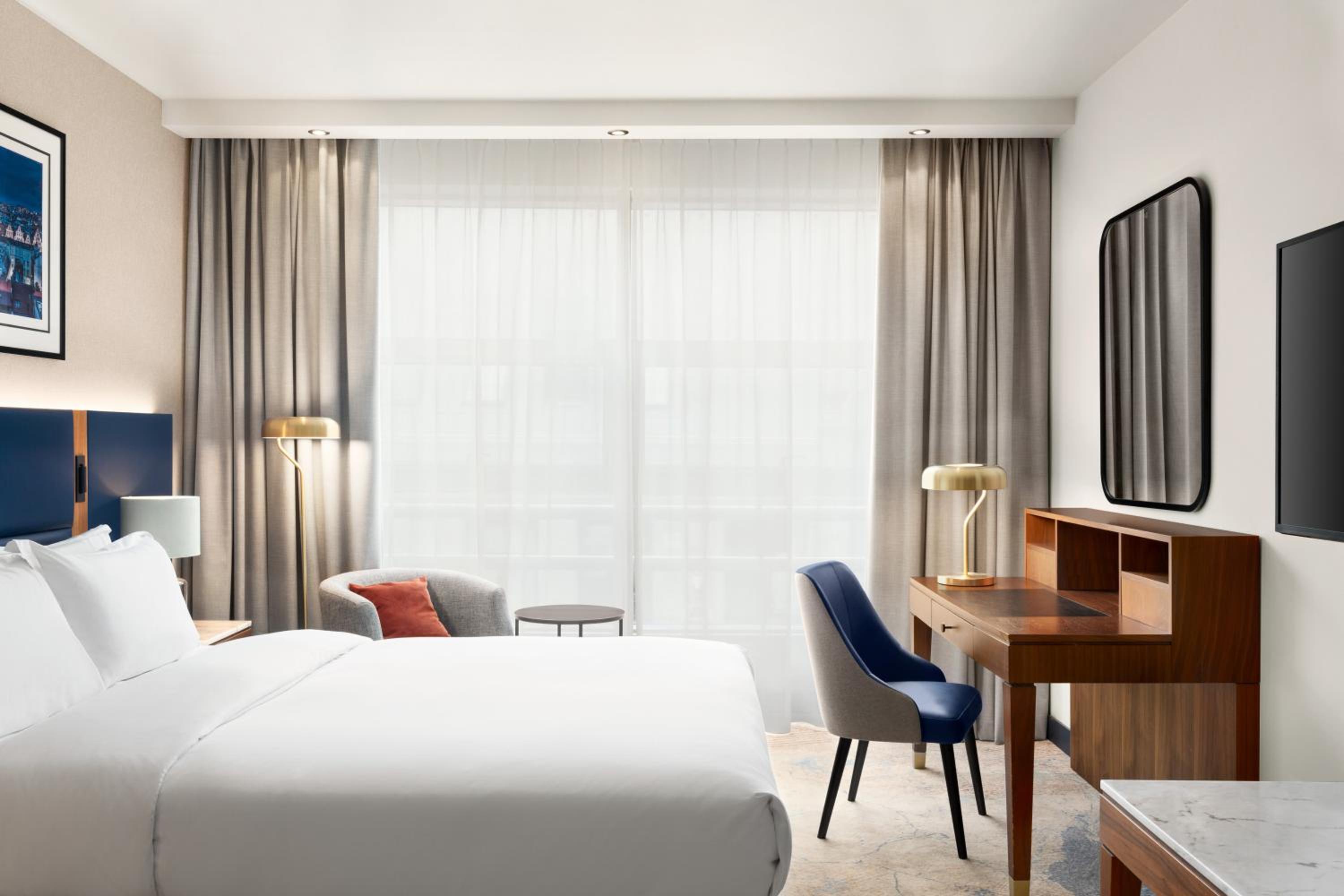Business King Room - Photo 3