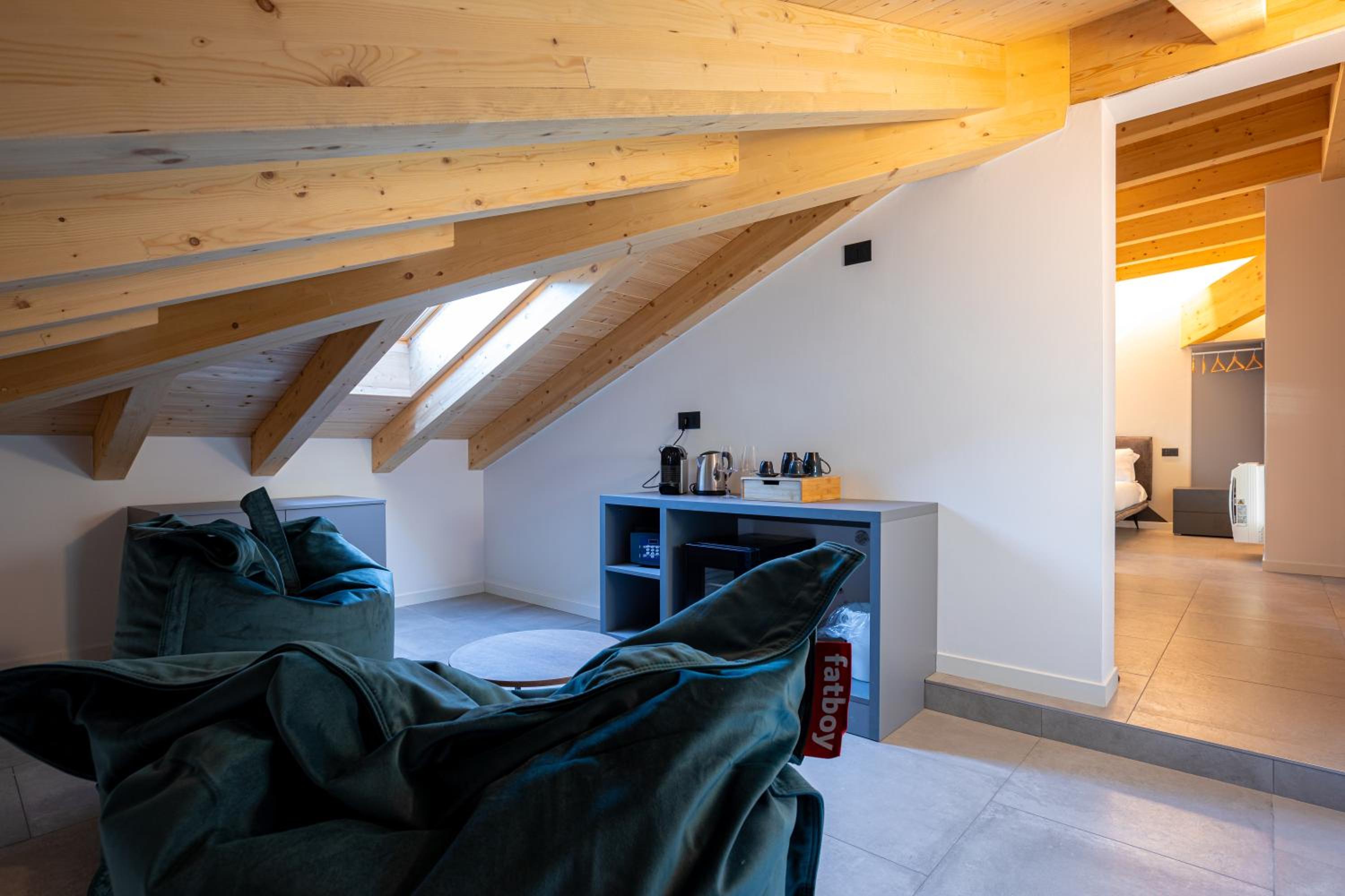 Deluxe Room - Photo 8