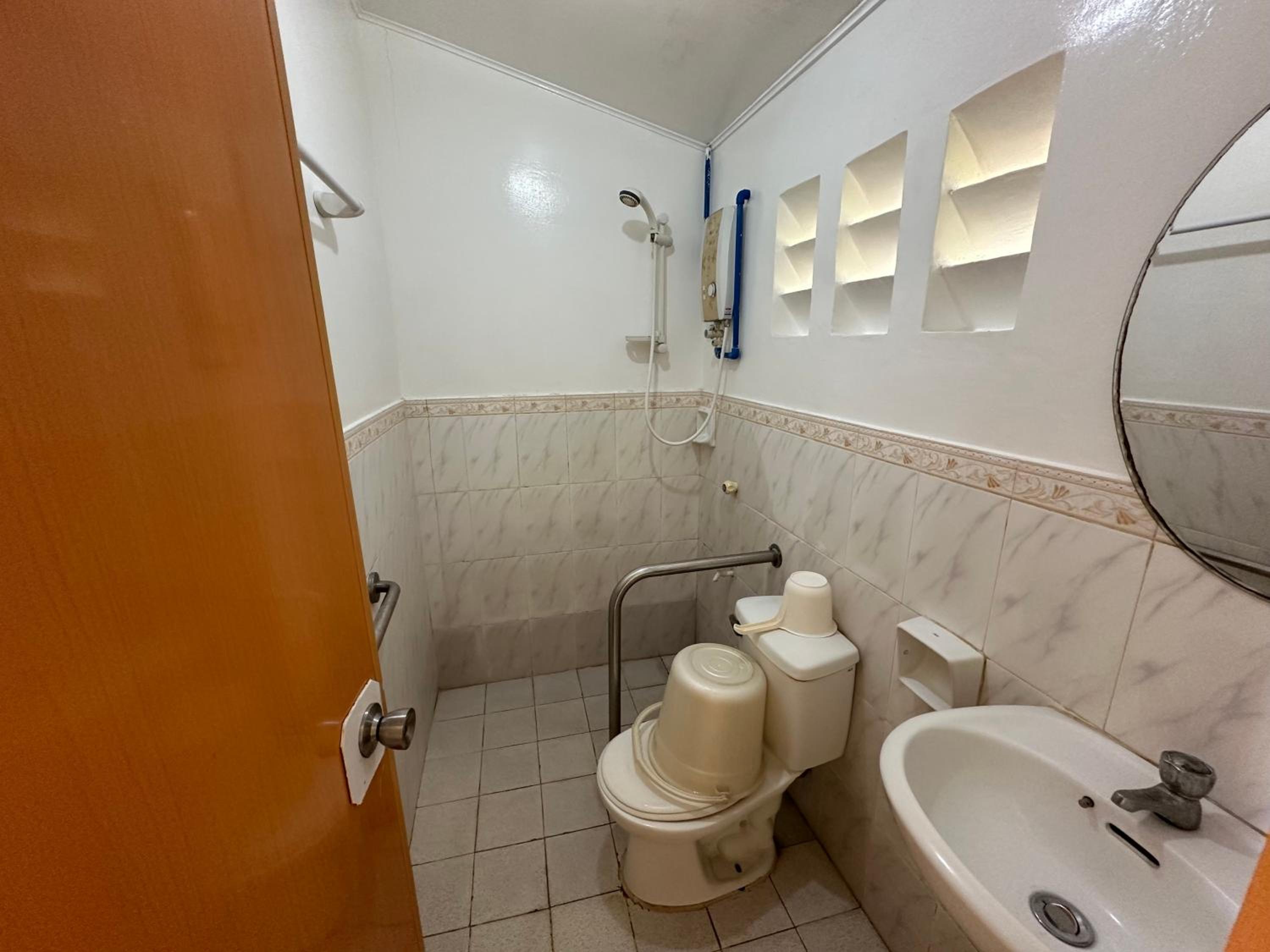 Standard Double Room - Photo 5
