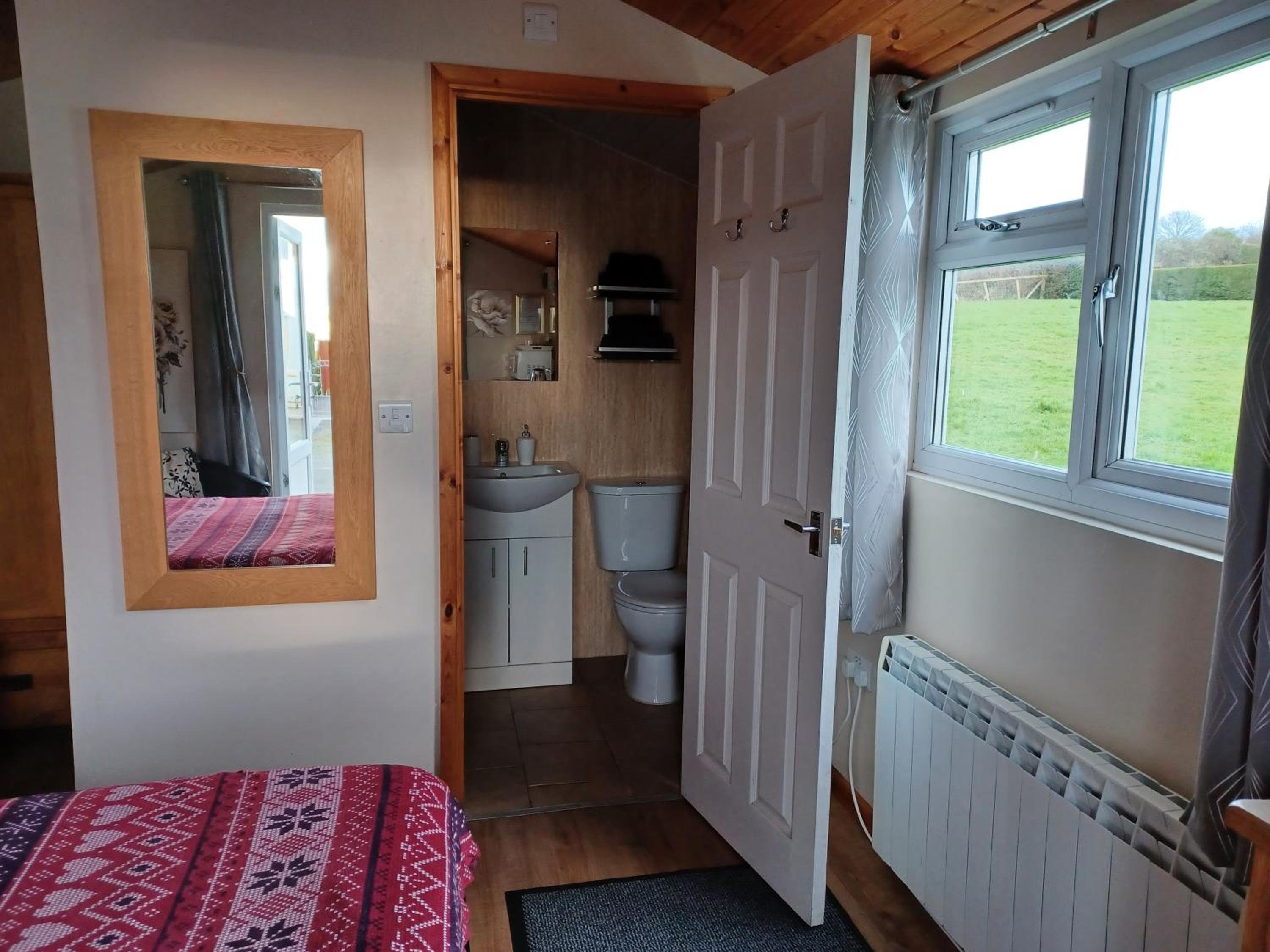 Standard Double Room photo 3