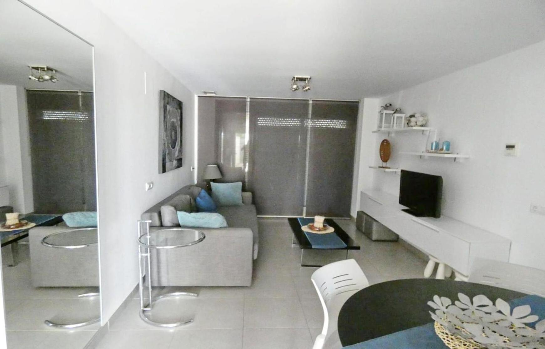Apartment photo 2