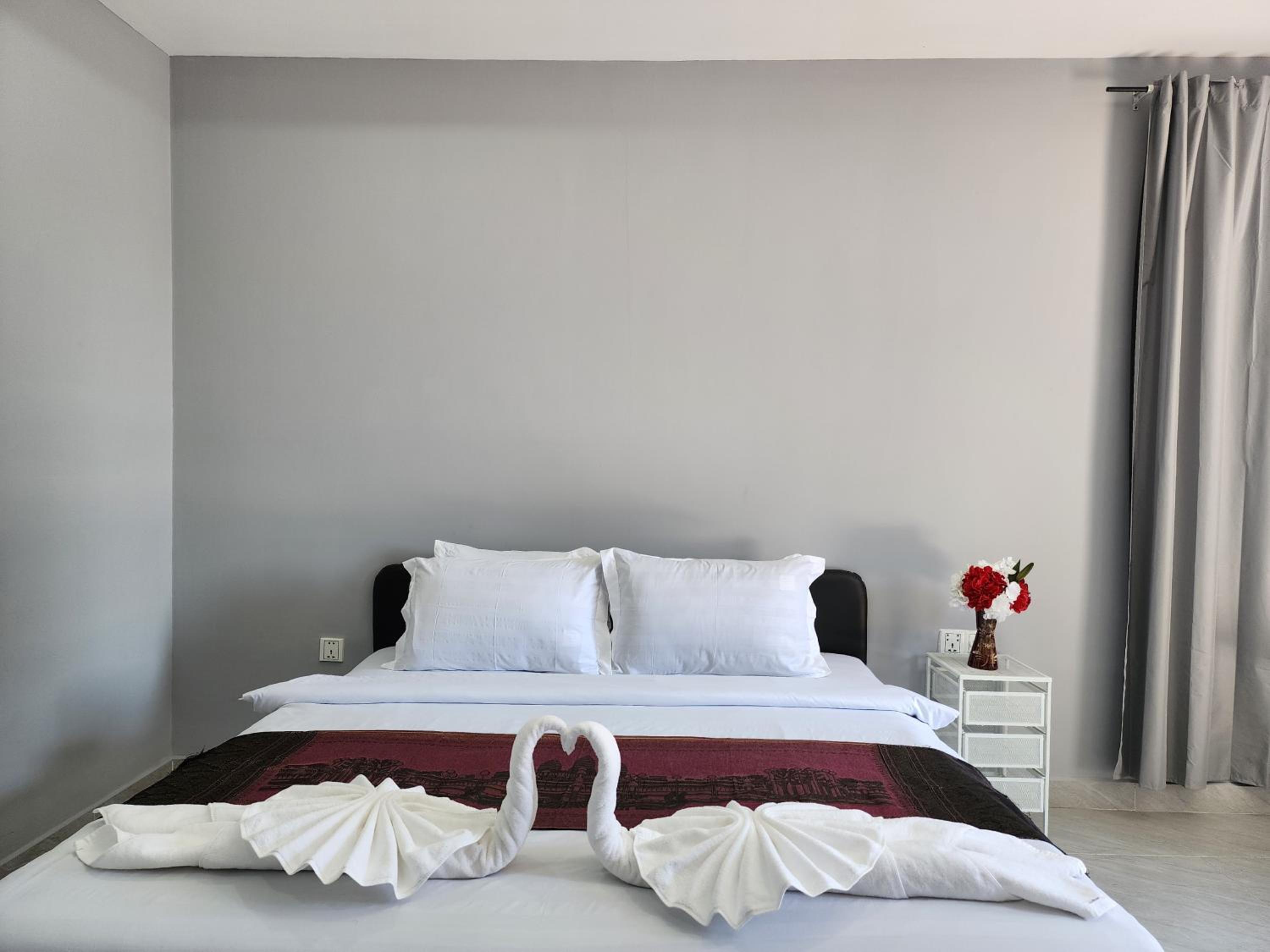 Superior King Room - Photo 6