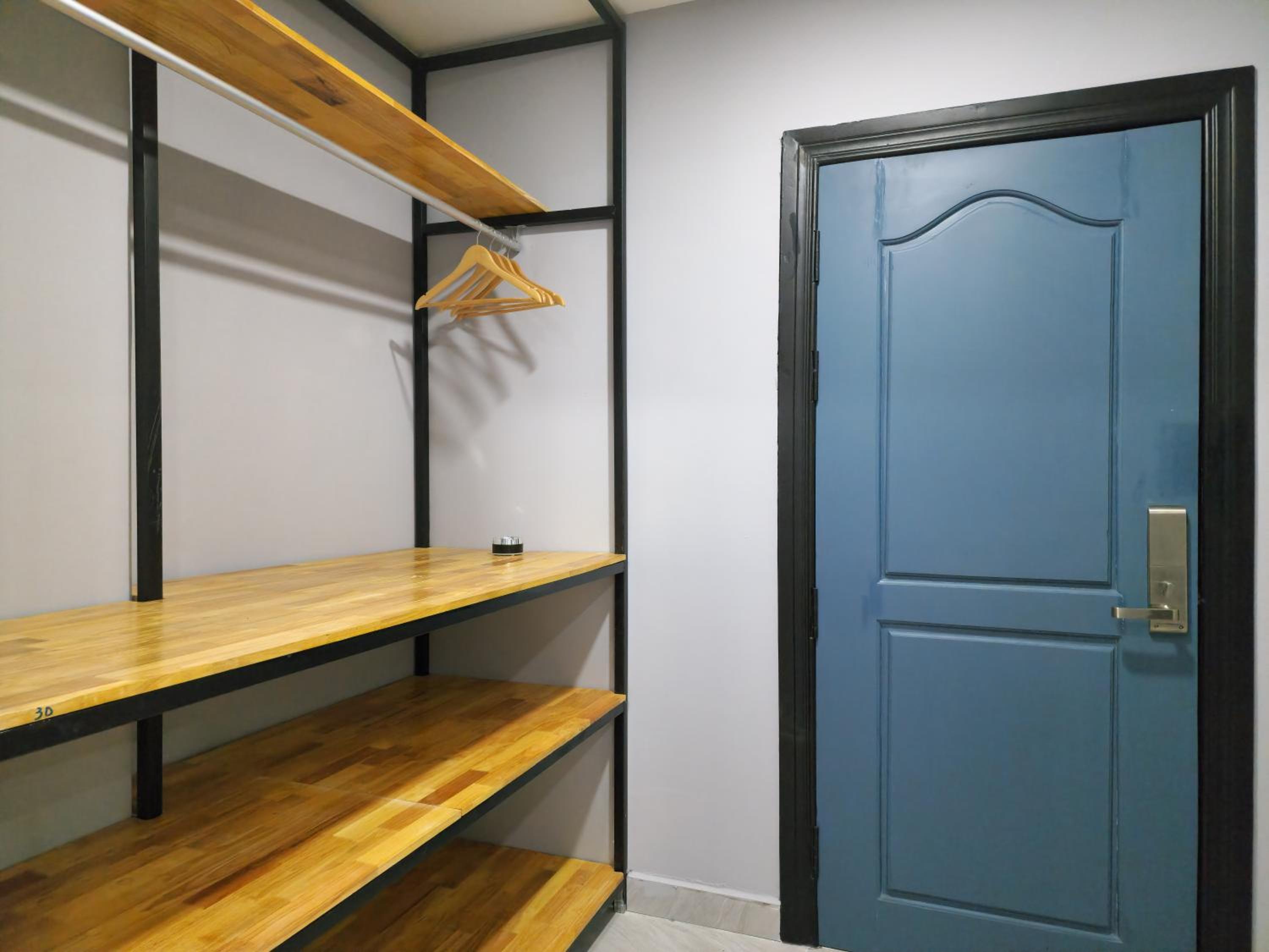 Superior King Room - Photo 17