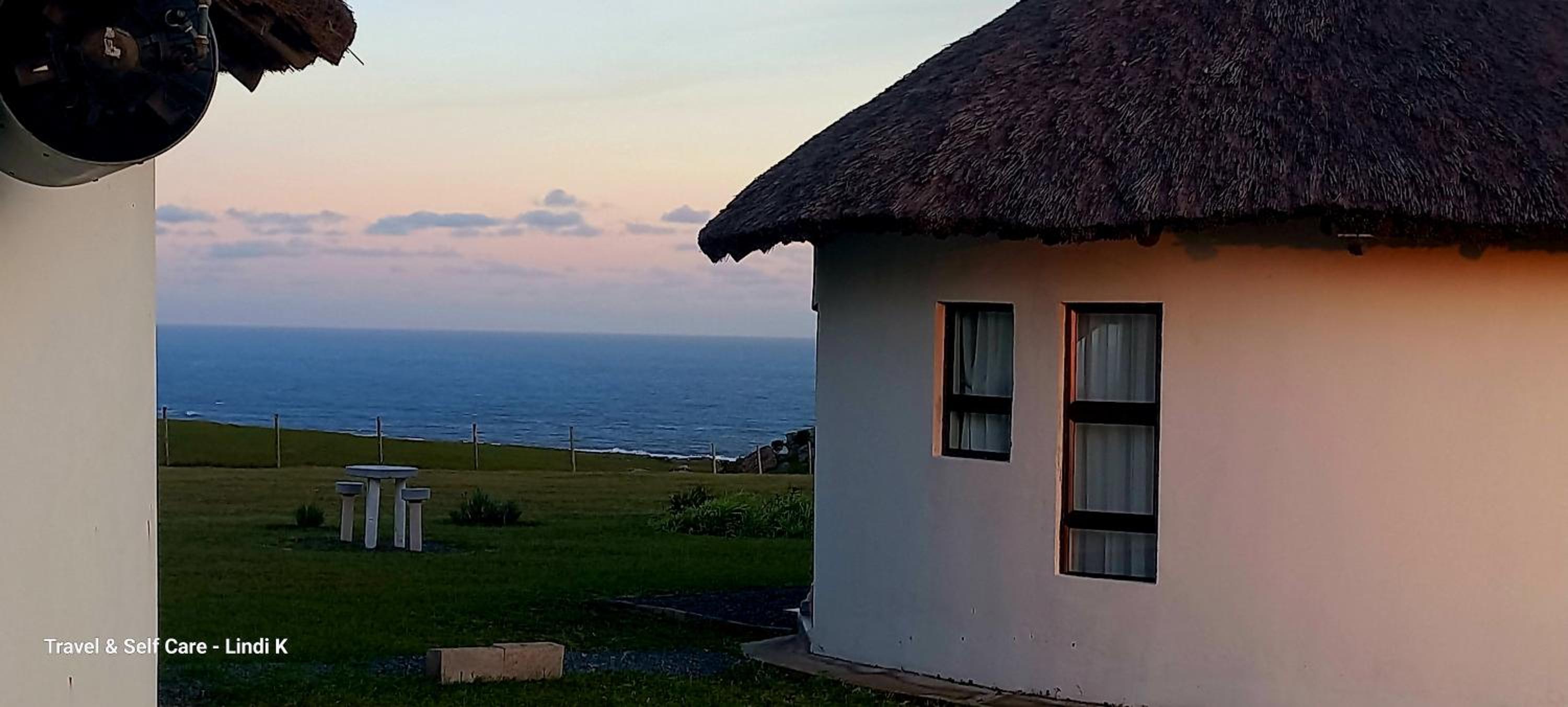 Deluxe Double Room with Side Sea View - Photo 9