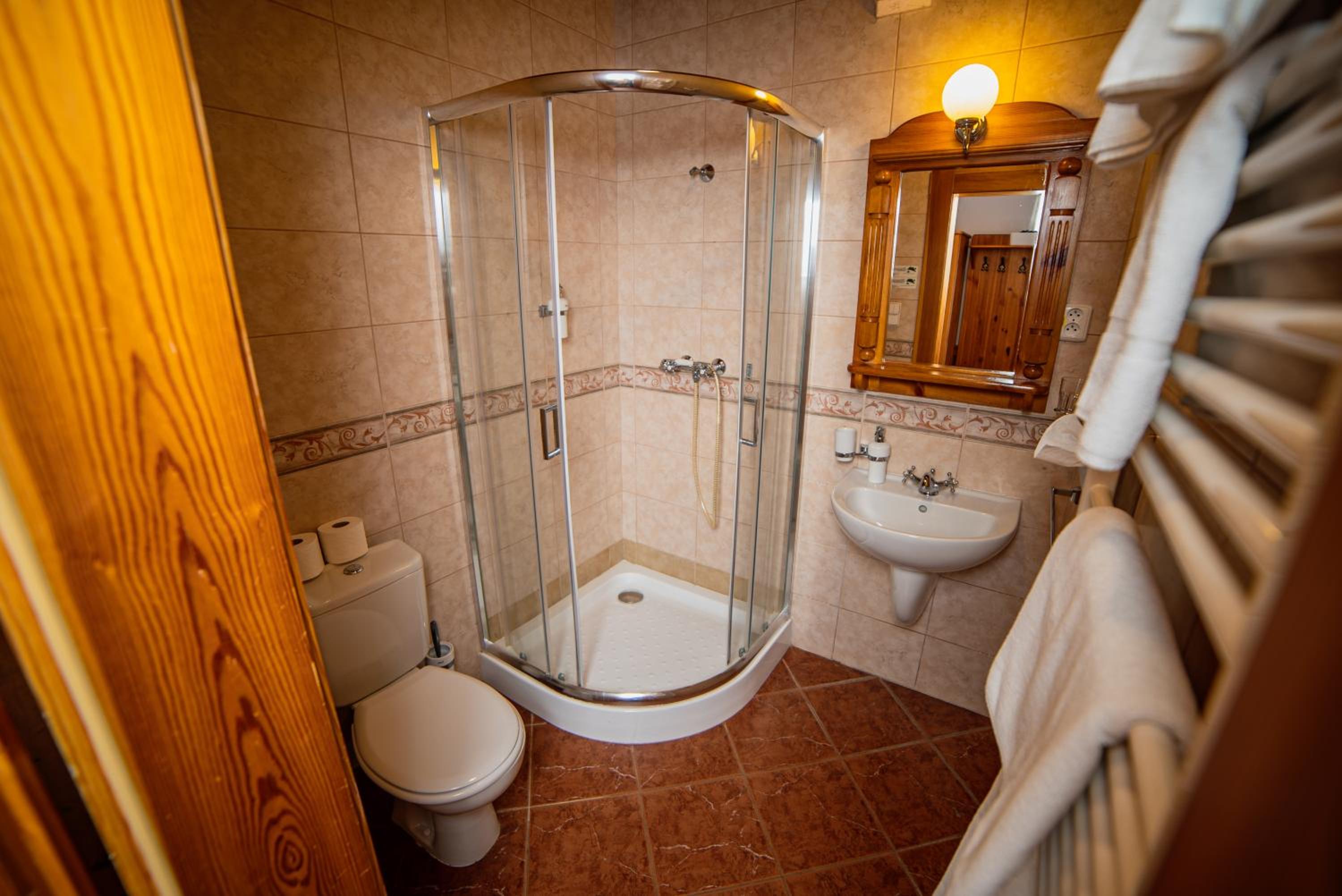 Standard Double Room - Photo 2