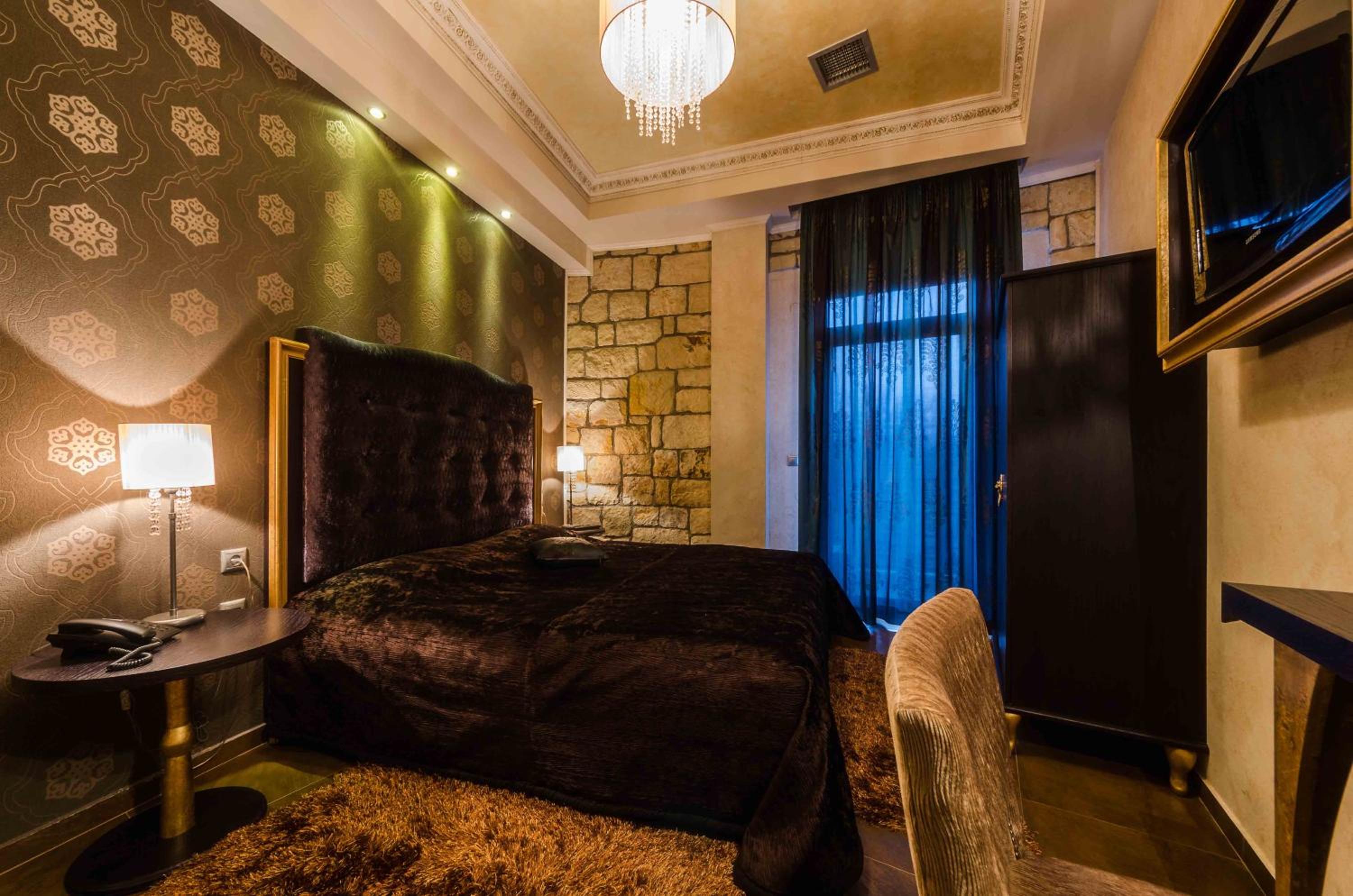 Small Double Room photo 1