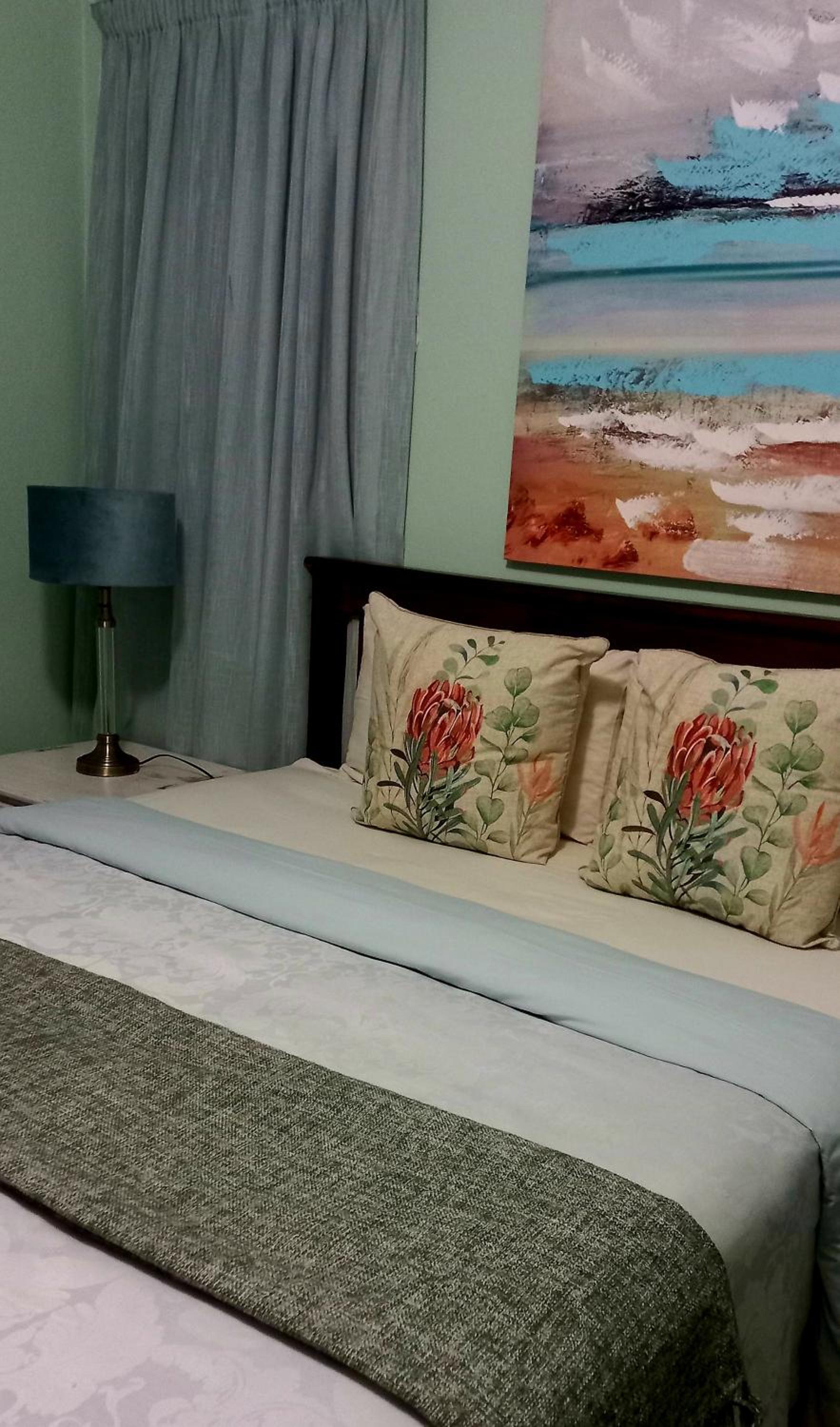 Two-Bedroom Suite - Photo 11