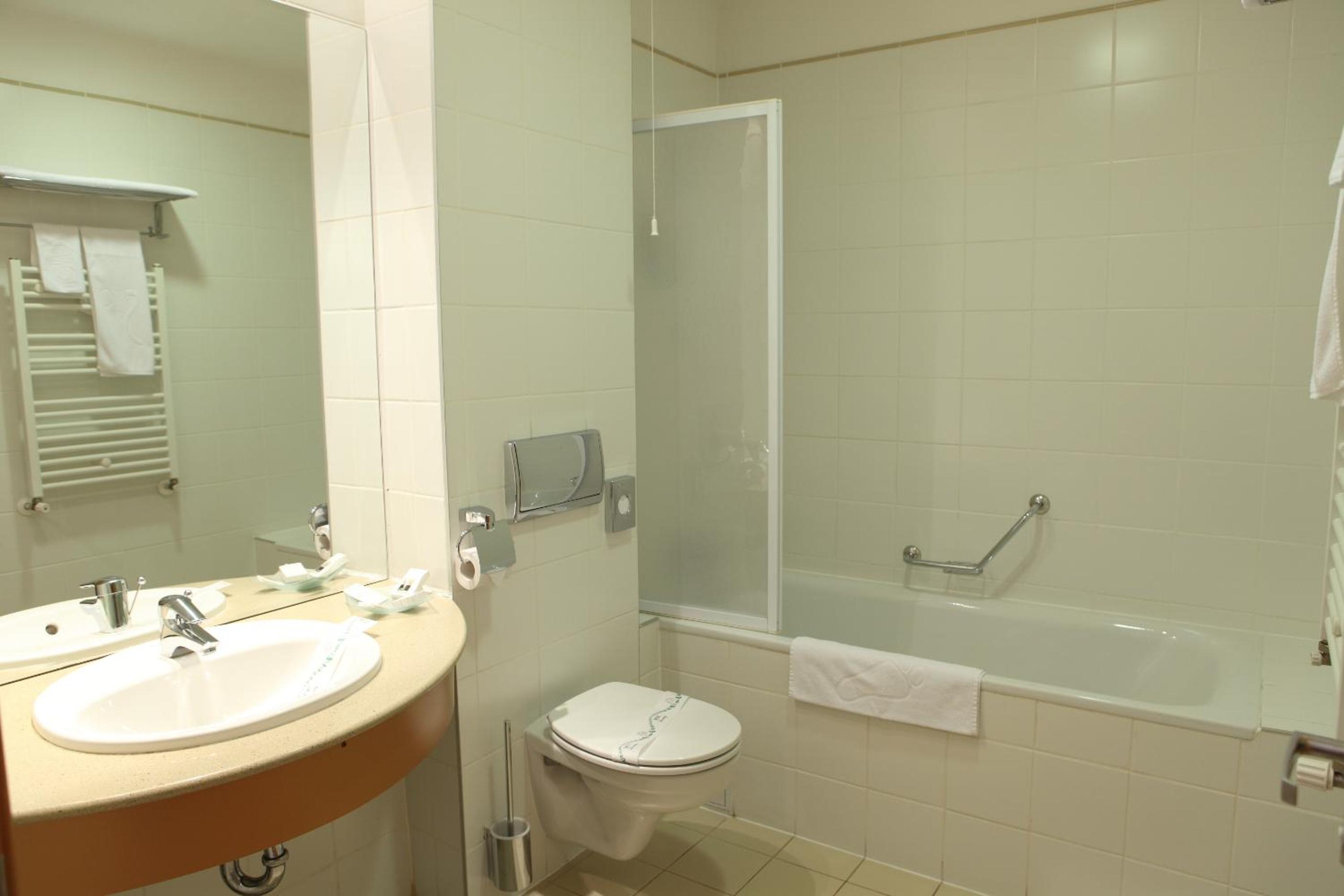 Single Room - Photo 6