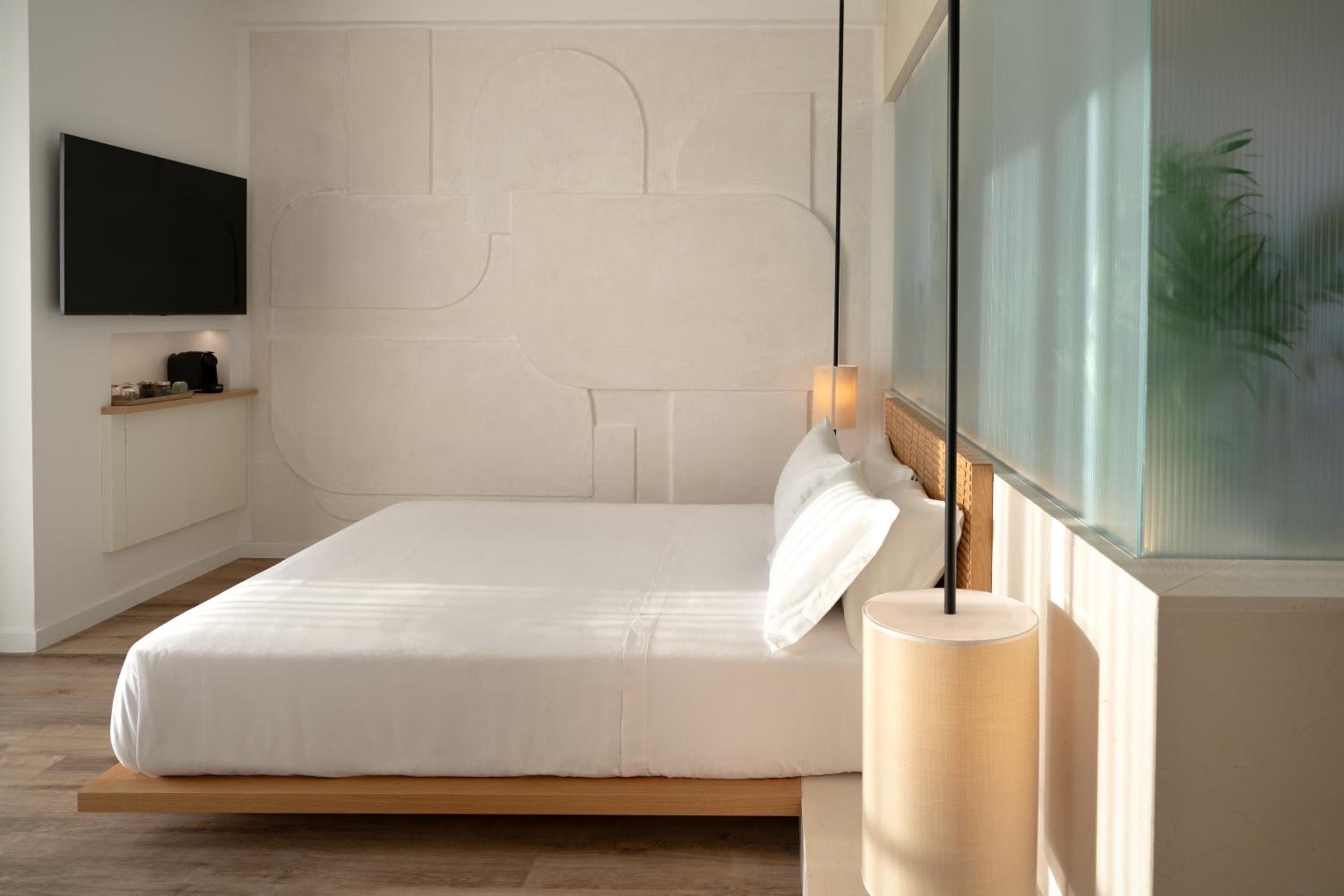 Junior Suite with Sea View - Photo 3