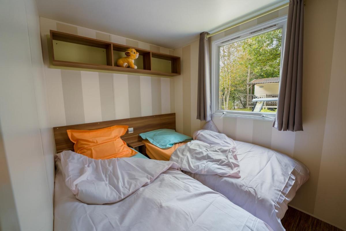 Mobile Home photo 3