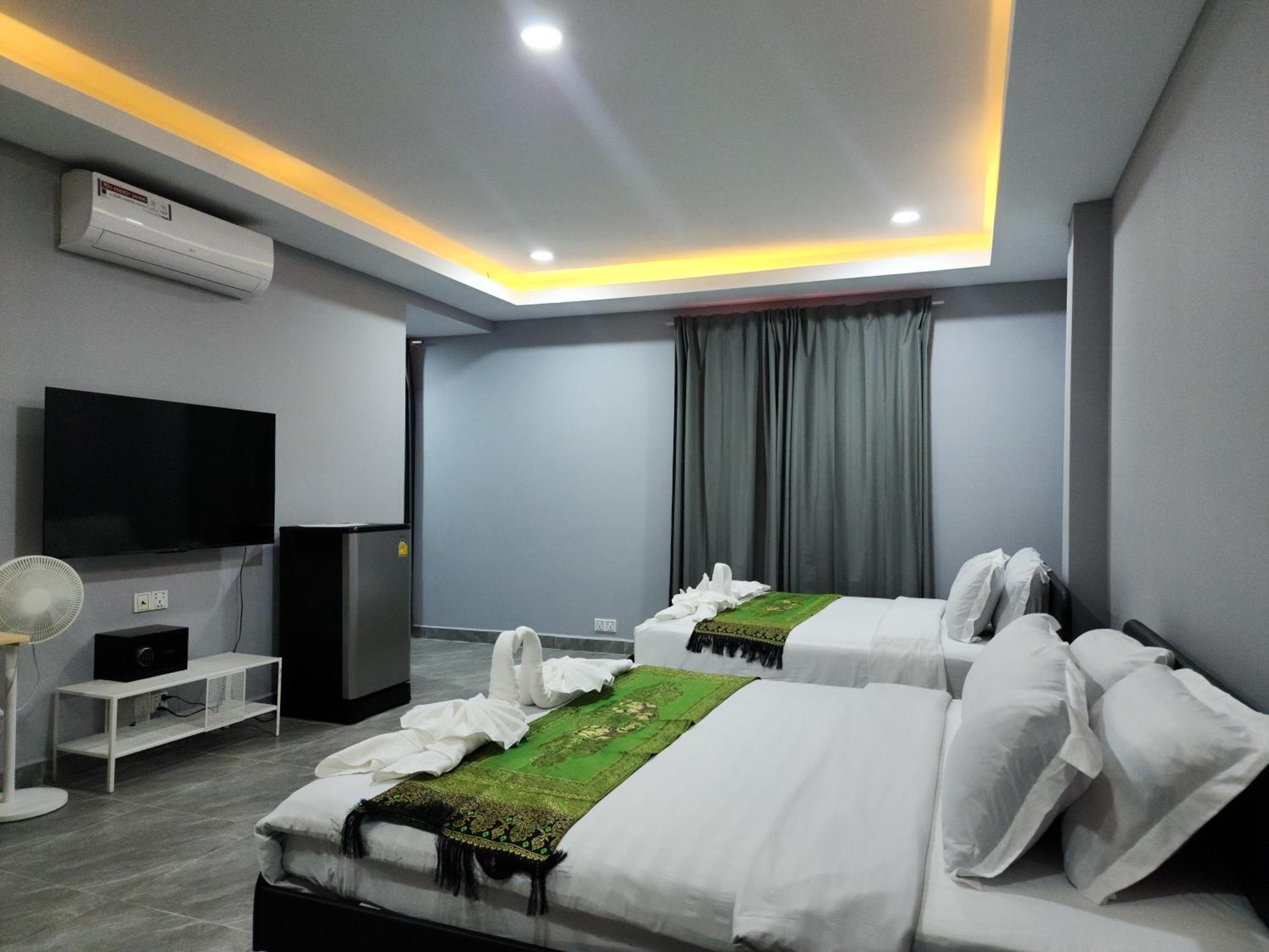 Deluxe Family Suite