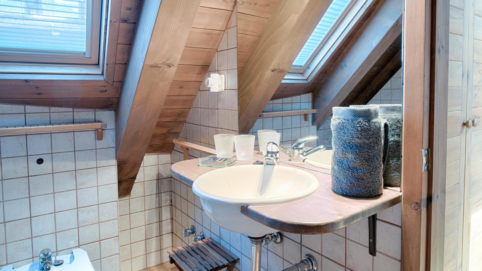 Three-Bedroom House photo 2