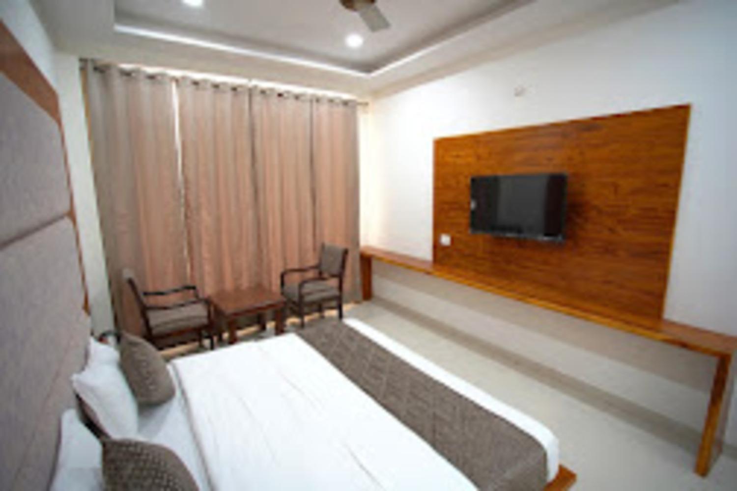 Deluxe Queen Room photo 1