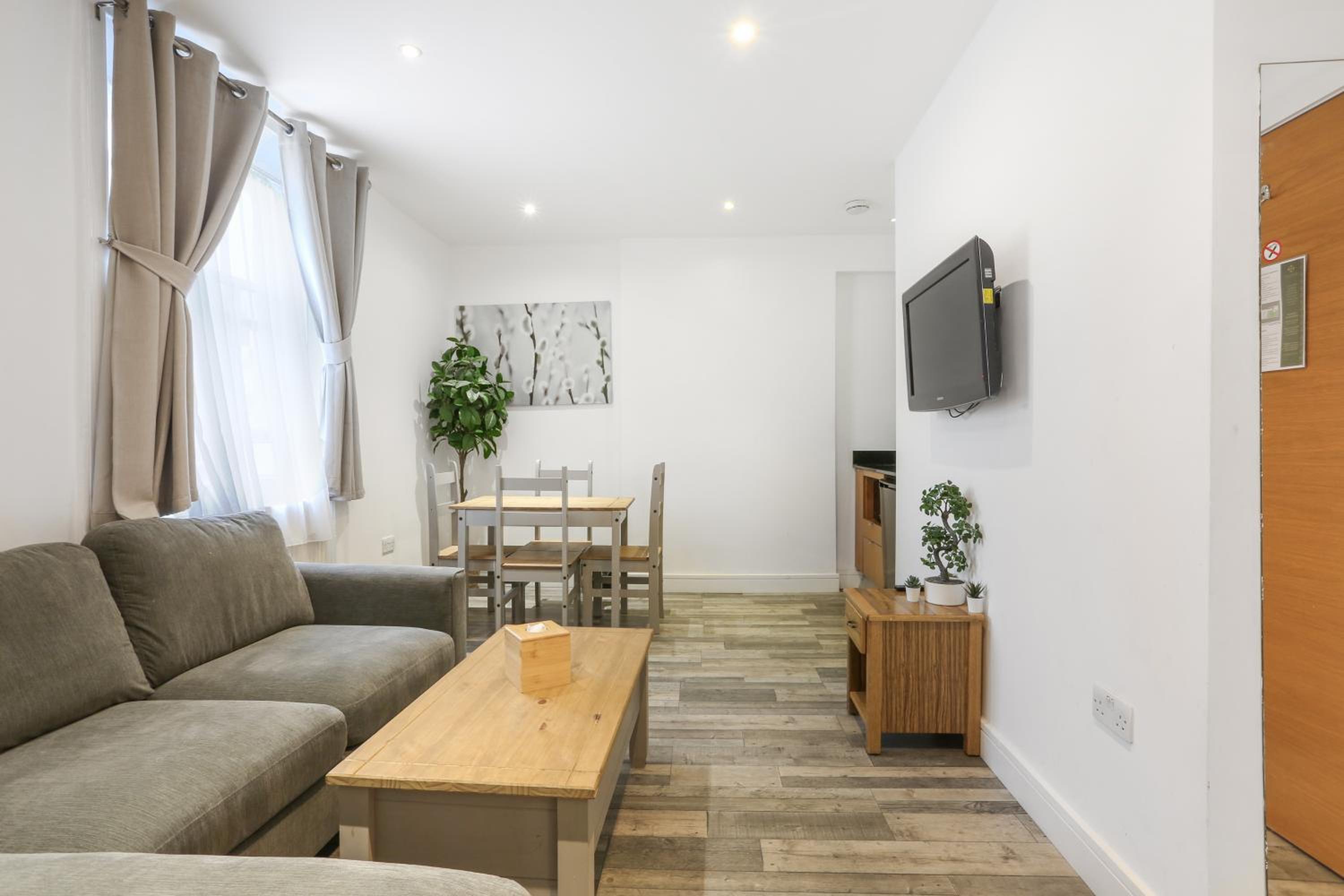 Family Apartment photo 1