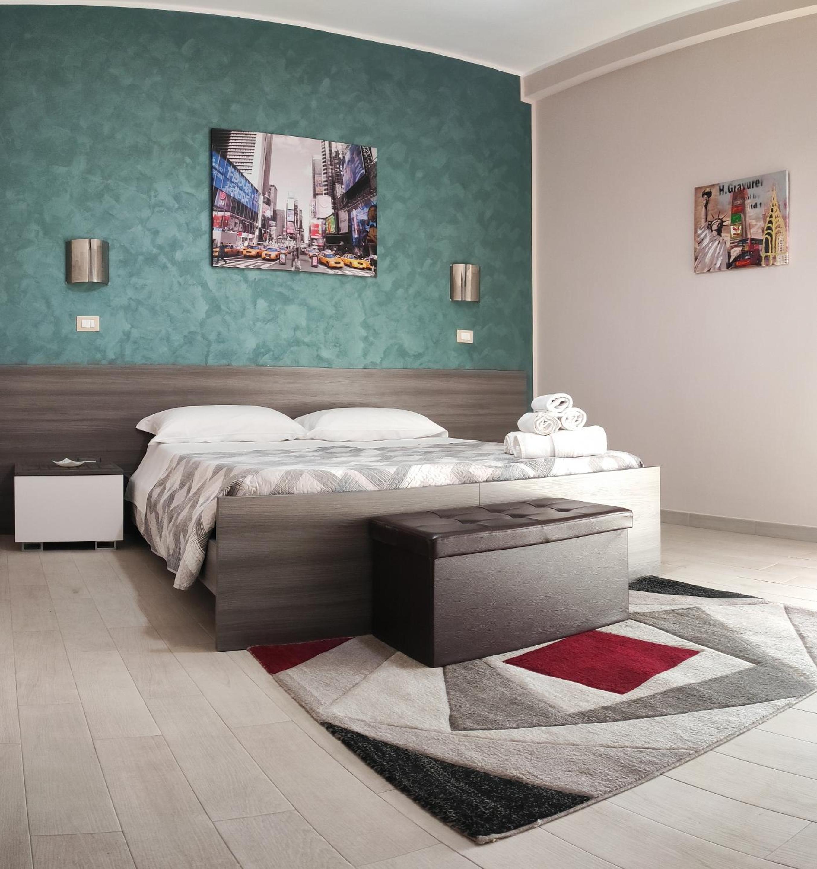 Superior Triple Room photo 2