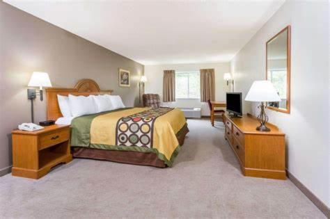 King Room with Roll-In Shower - Disability Access/Non Smoking photo 3