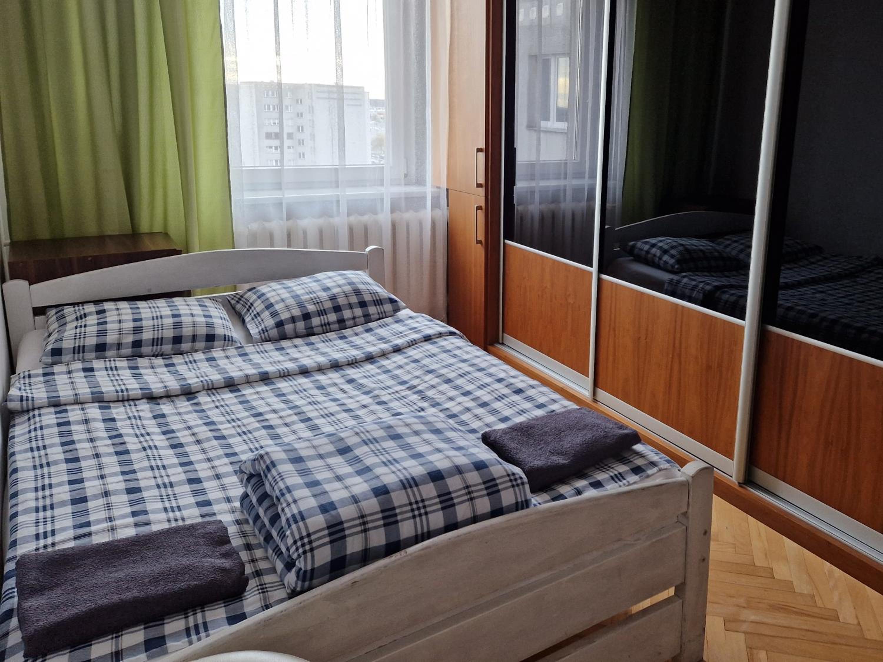 Budget Double Room - Photo 11