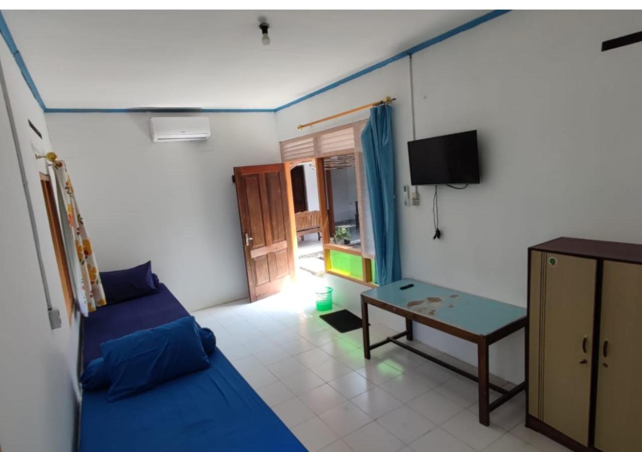 Economy Quadruple Room with Shared Bathroom photo 2