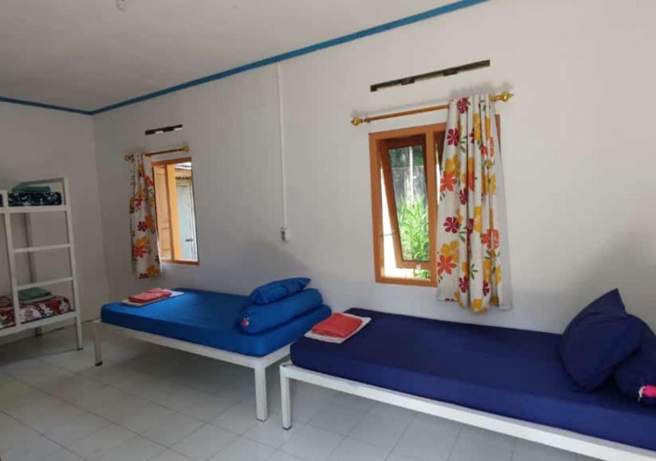 Economy Quadruple Room with Shared Bathroom photo 3