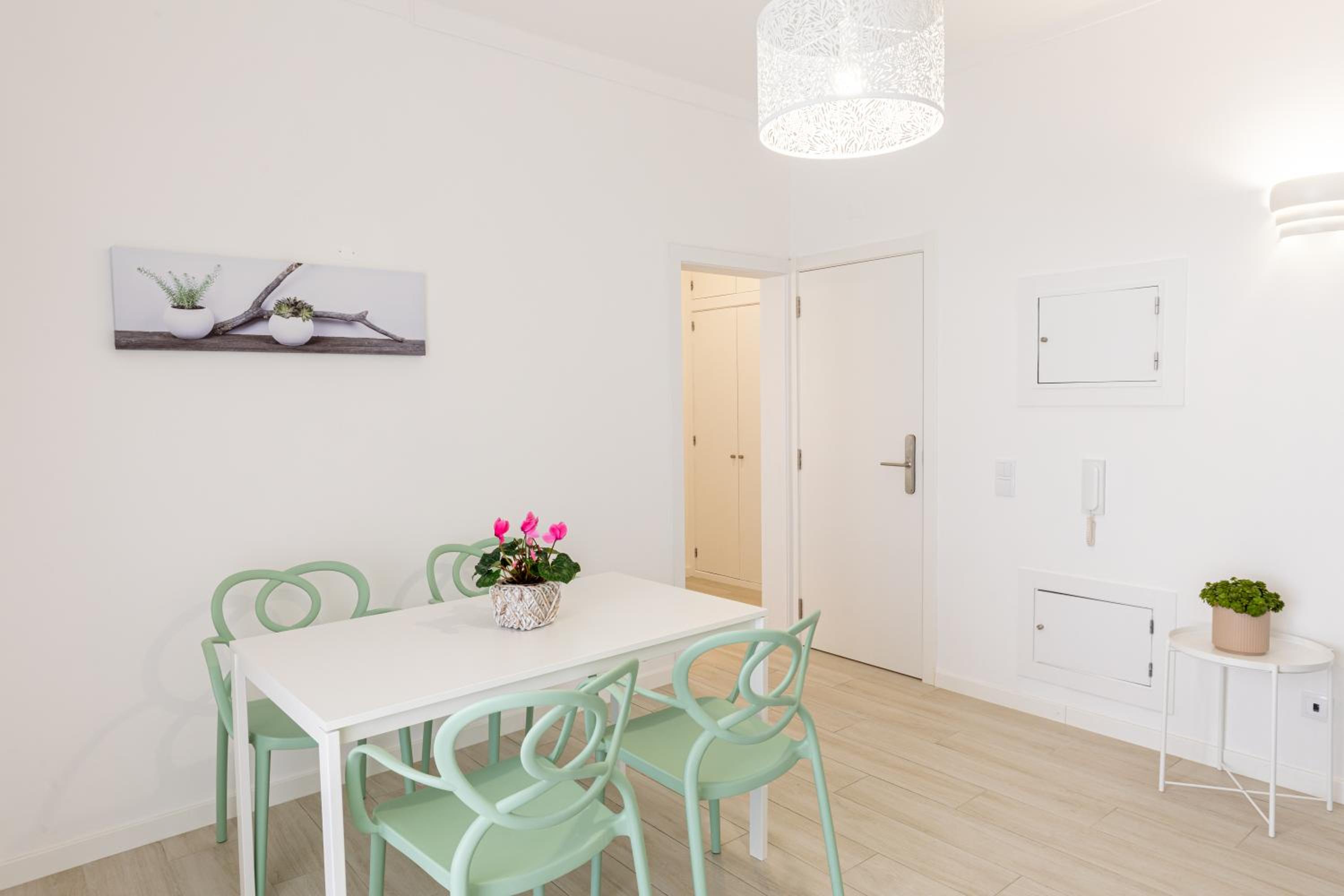 Standard One-Bedroom Apartment photo 2