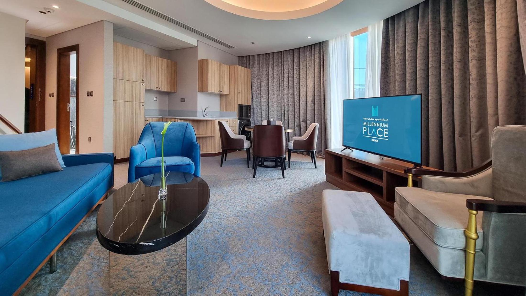 Executive Suite - Photo 7