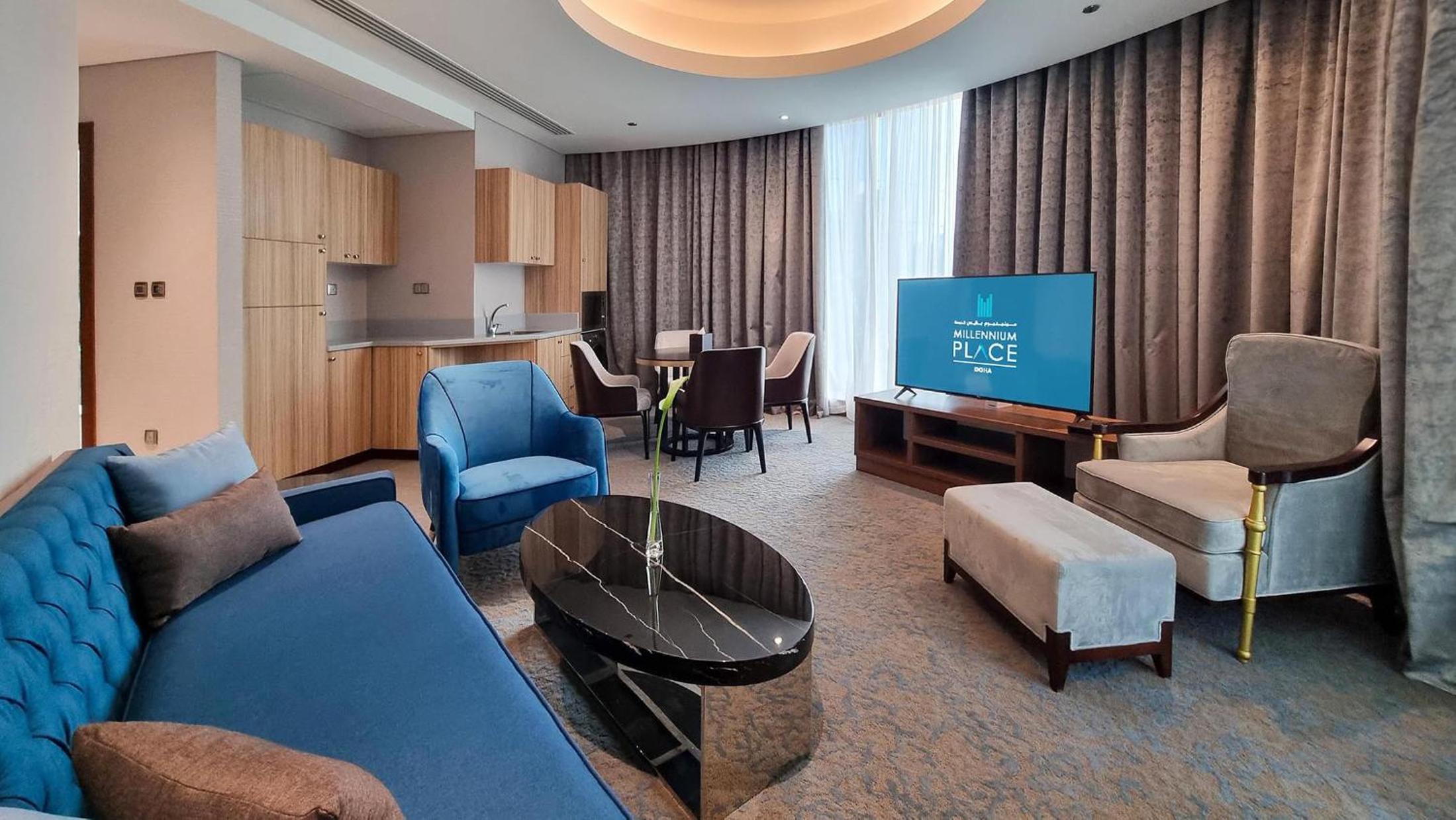 Executive Suite - Photo 5