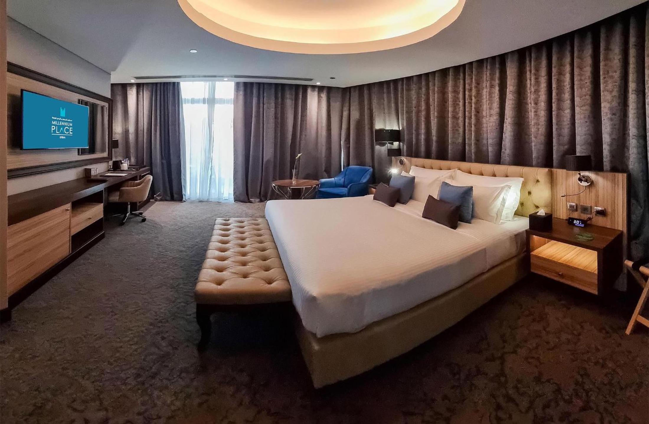 Premium King Room - Photo 2