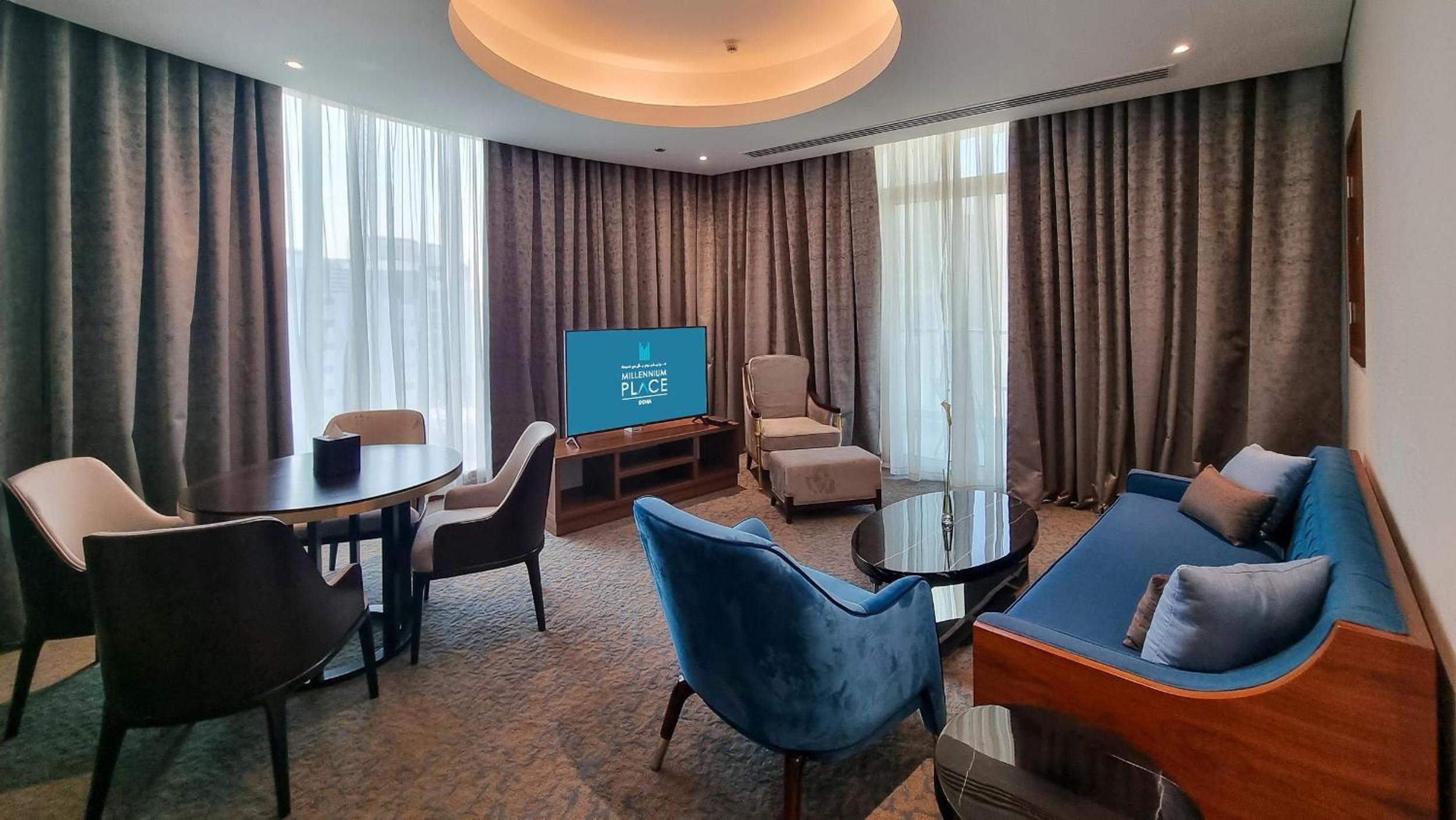 Executive Suite - Photo 4