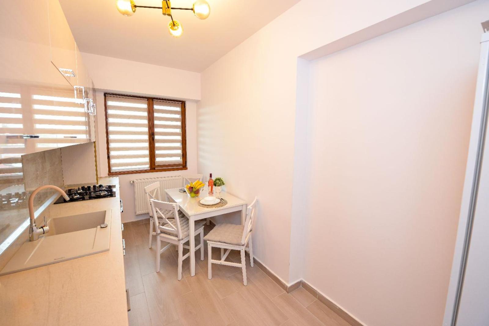 One-Bedroom Apartment - Photo 11
