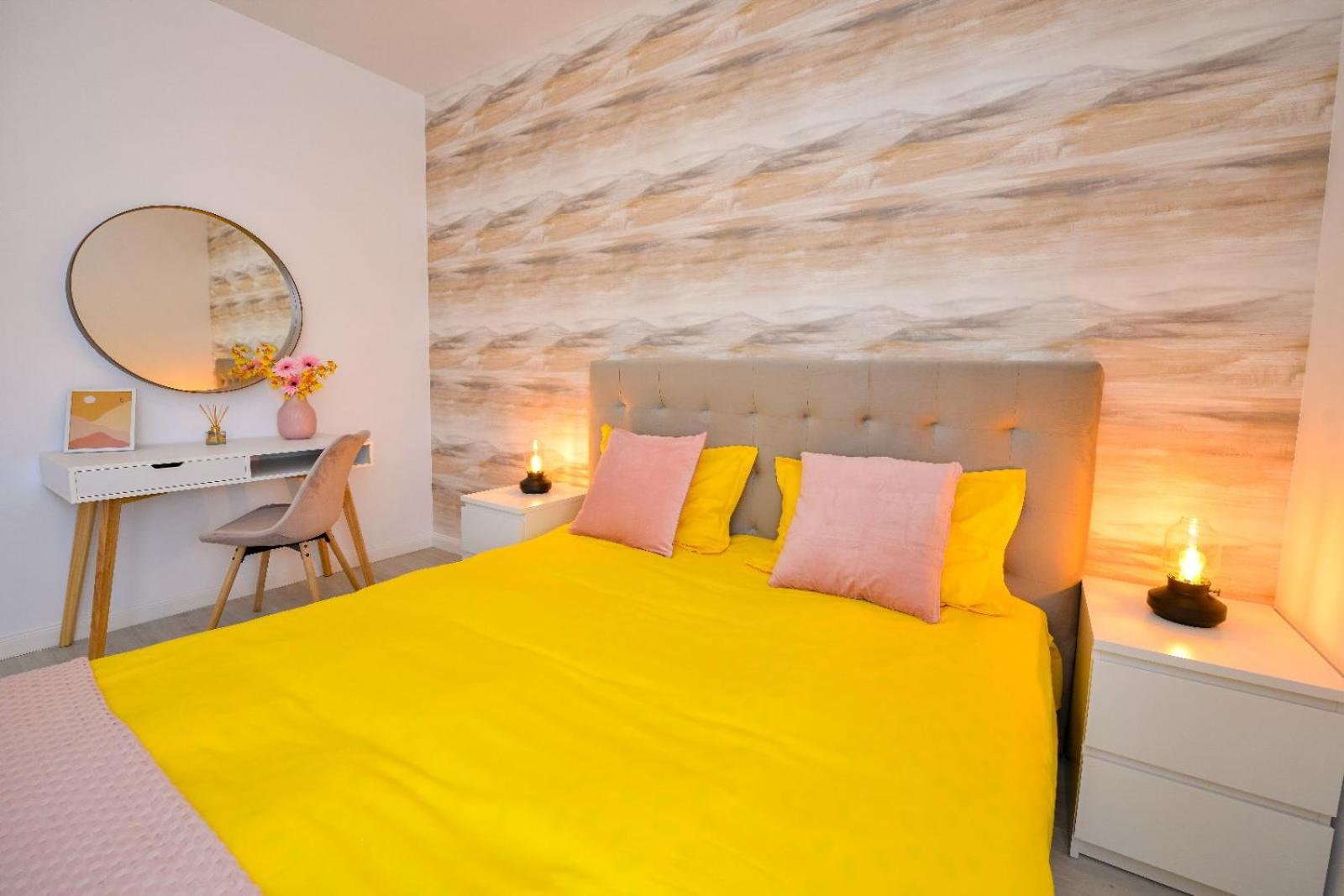 One-Bedroom Apartment - Photo 25