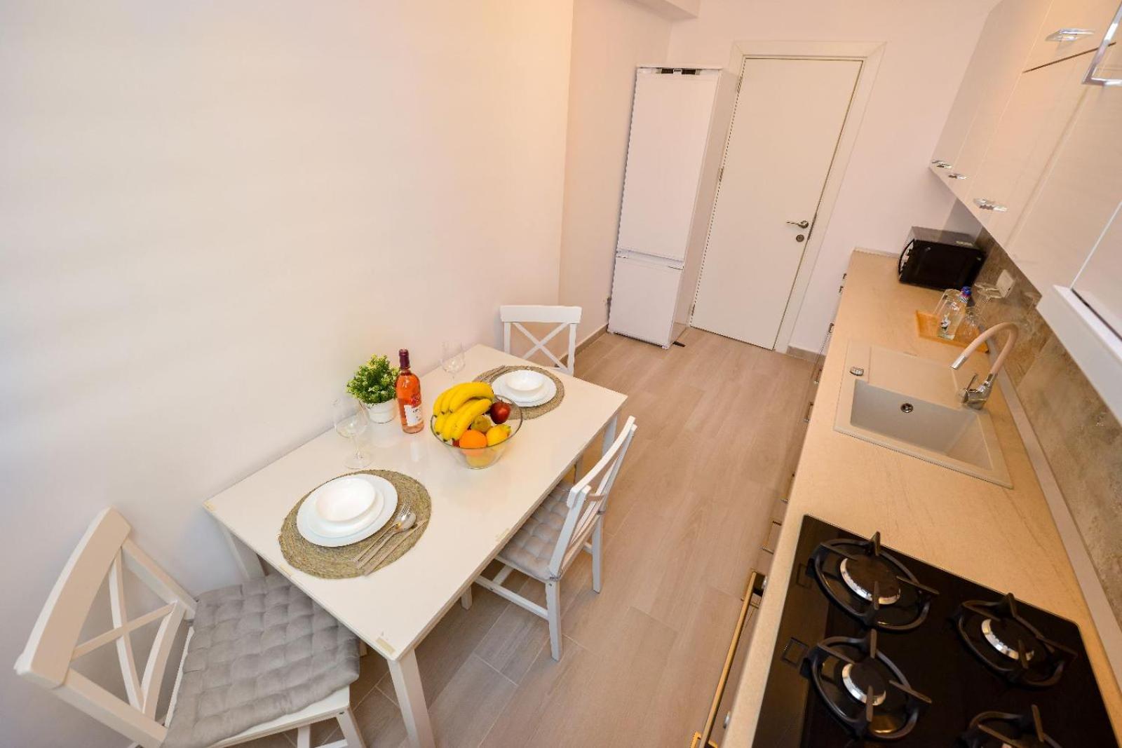 One-Bedroom Apartment - Photo 47