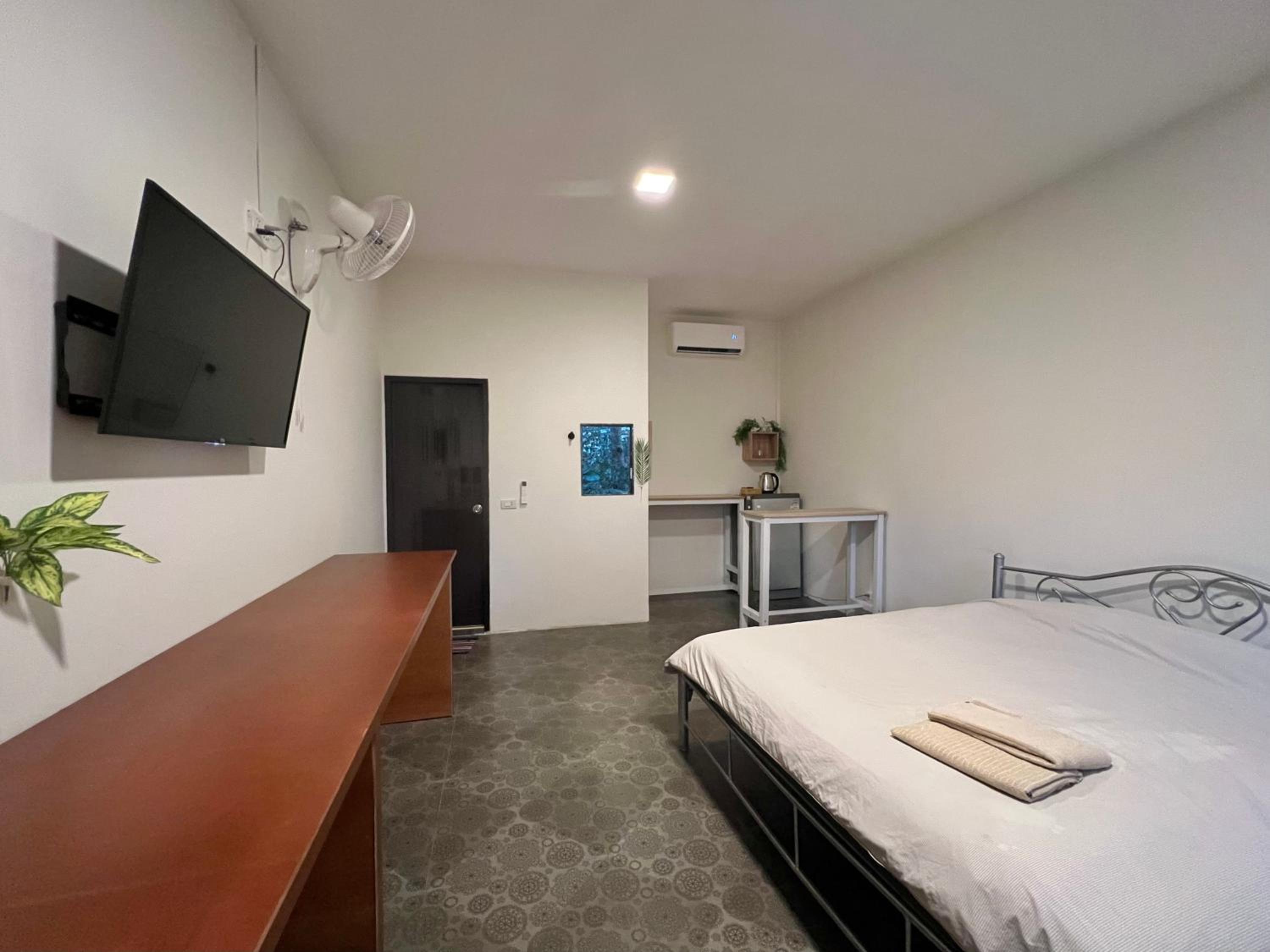Economy Double Room