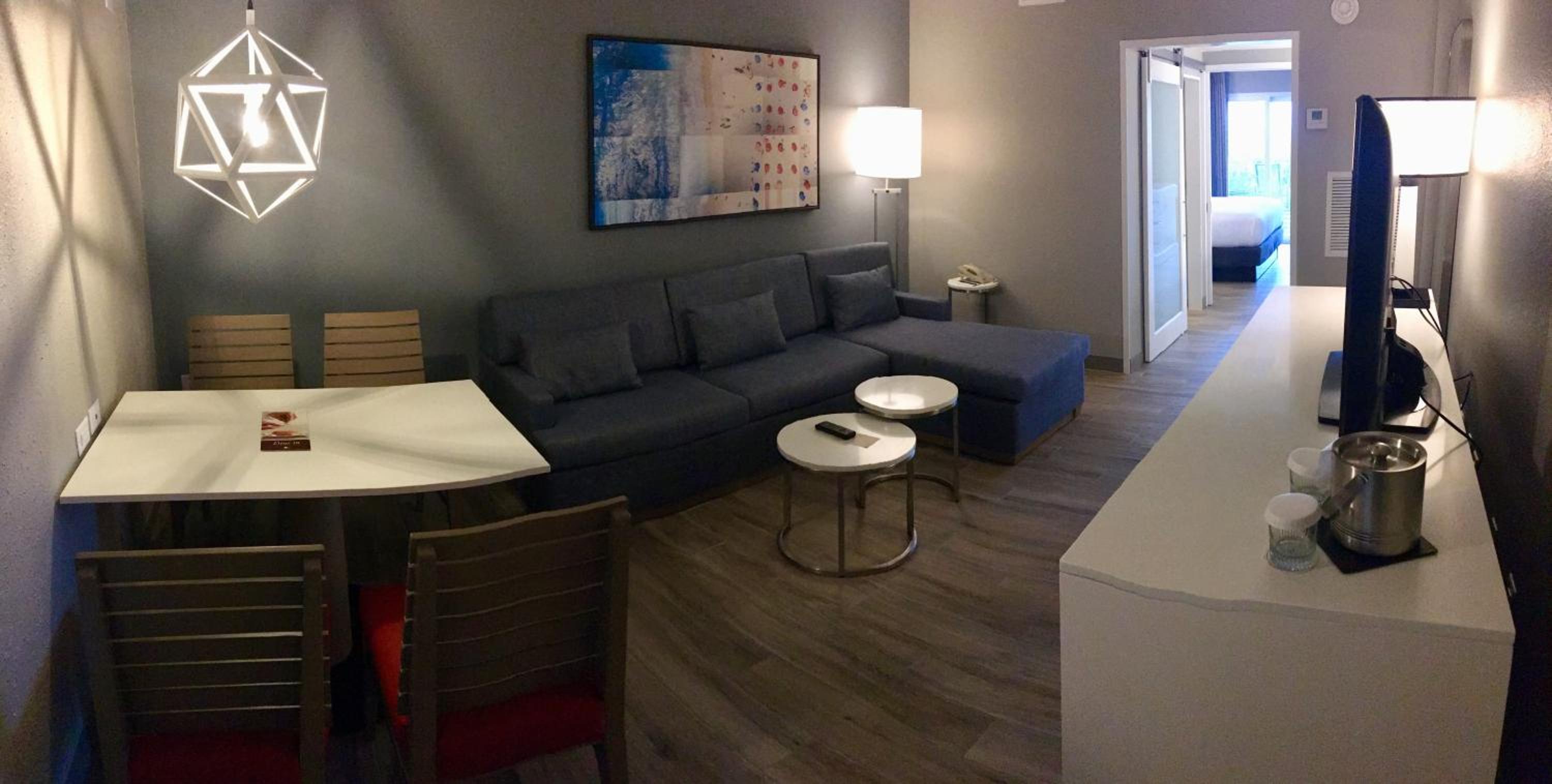 King Suite with Roll-In Shower - Mobility/Hearing Accessible/High Floor photo 3