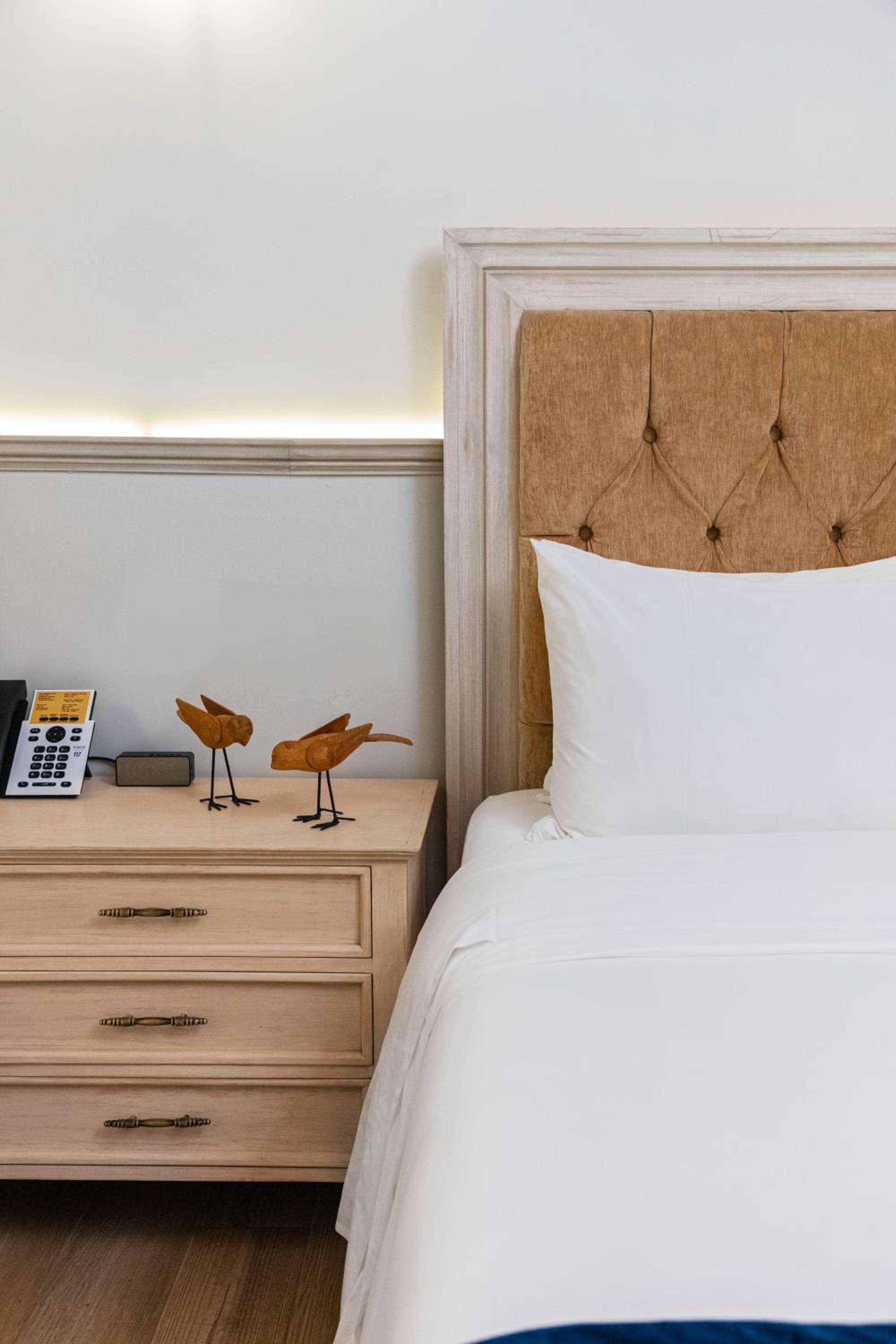 Standard Double Room - Photo 10