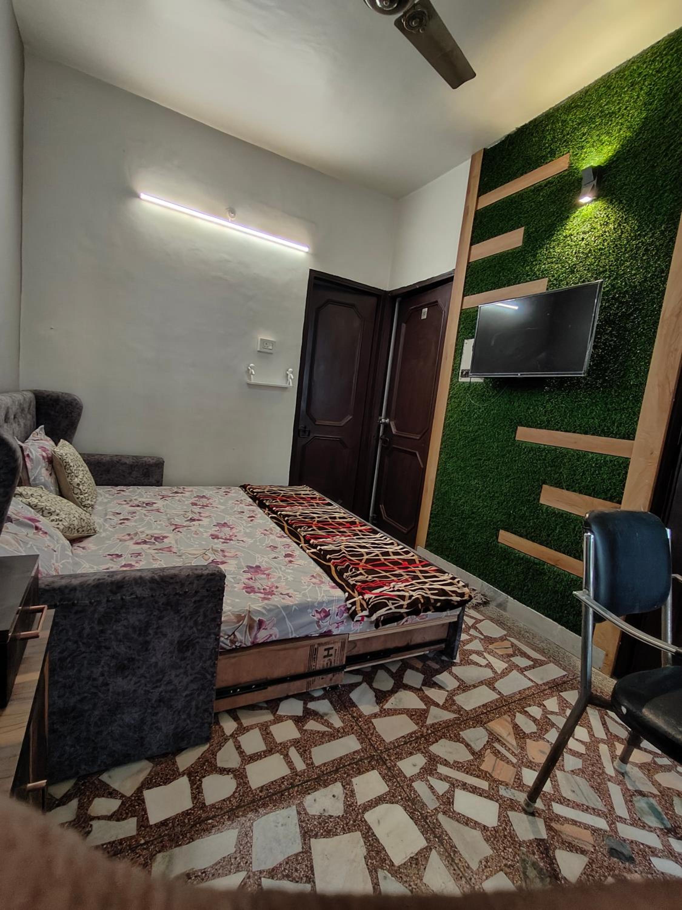 Three-Bedroom Townhouse