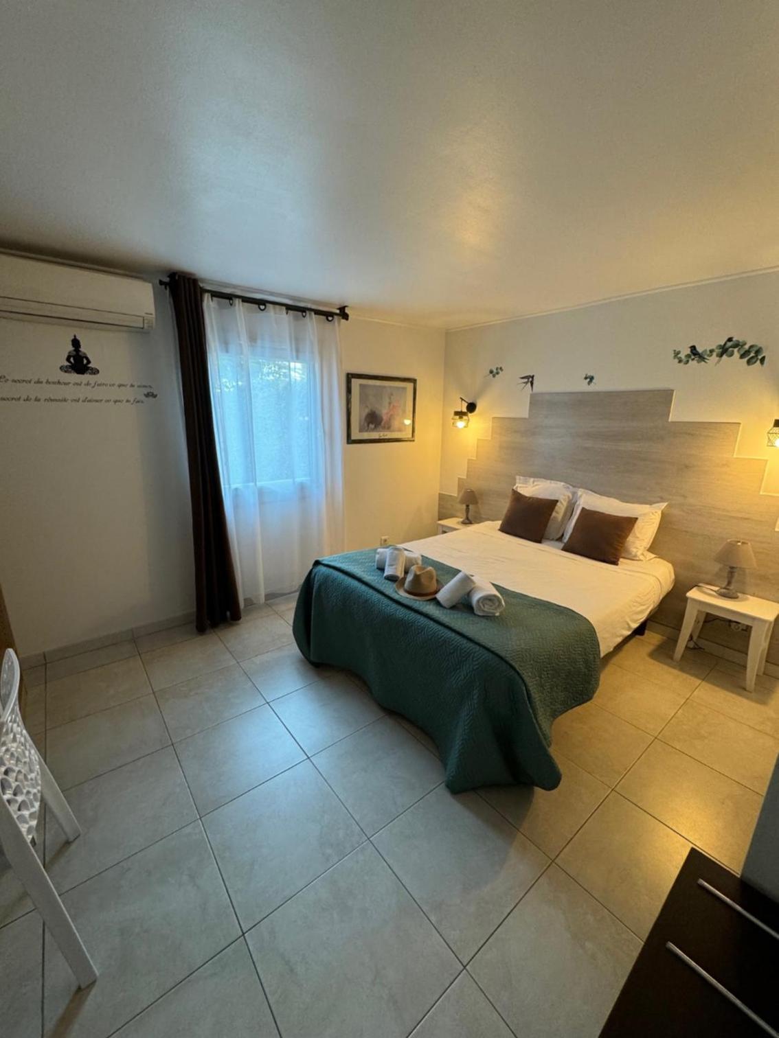Double Room - Photo 6