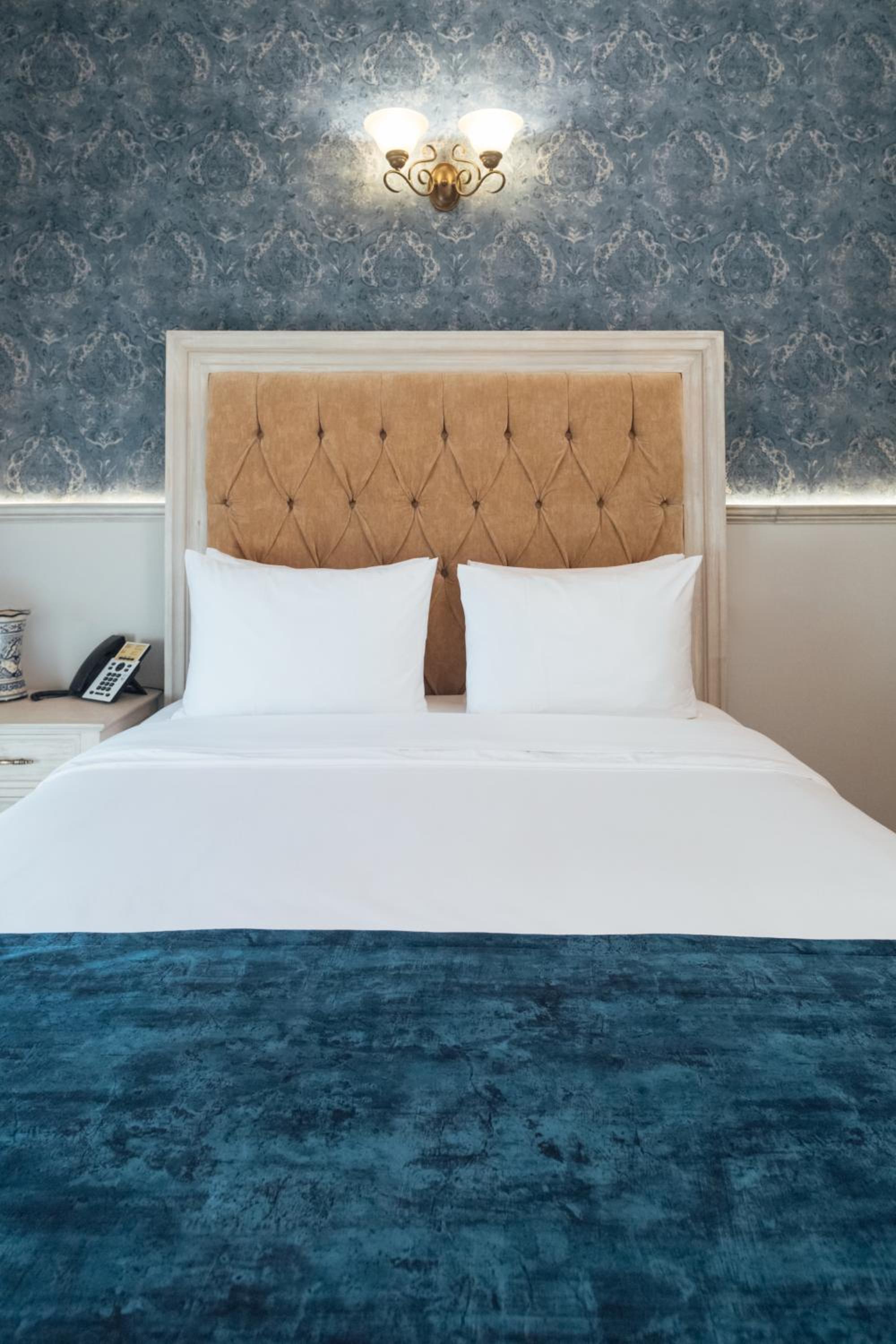 Standard Double Room - Photo 4