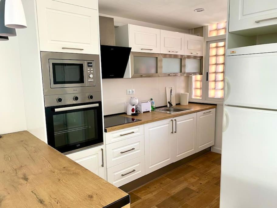 Studio Apartment with Sea View photo 3