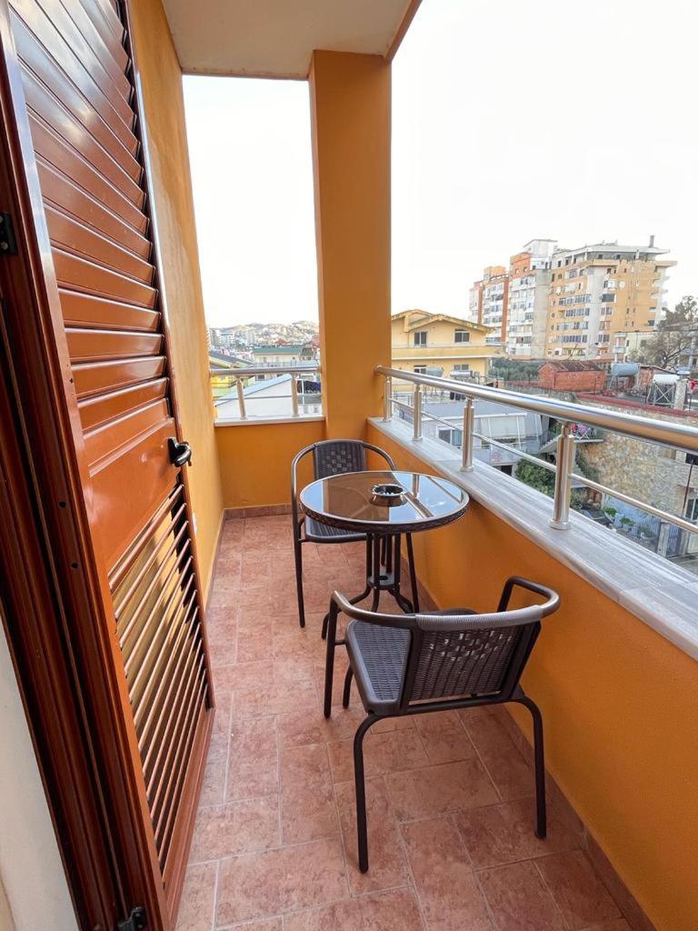 Apartment with Balcony photo 3