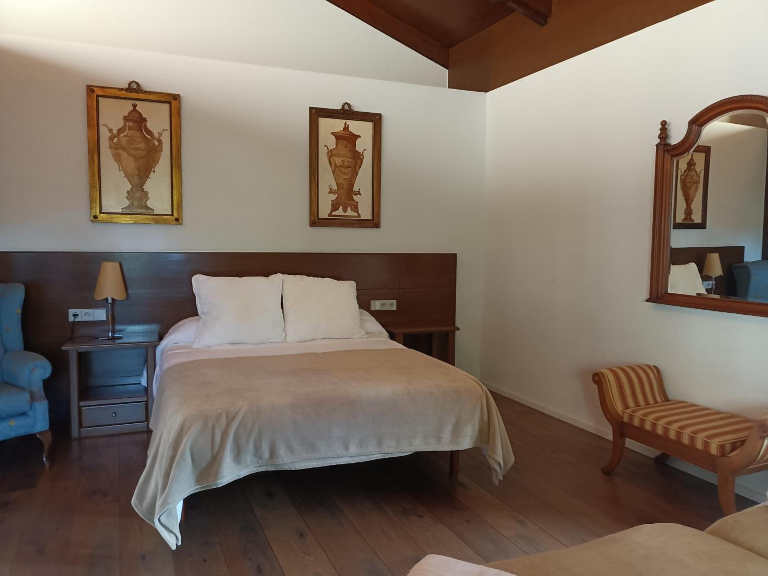 Quadruple Room - Photo 6