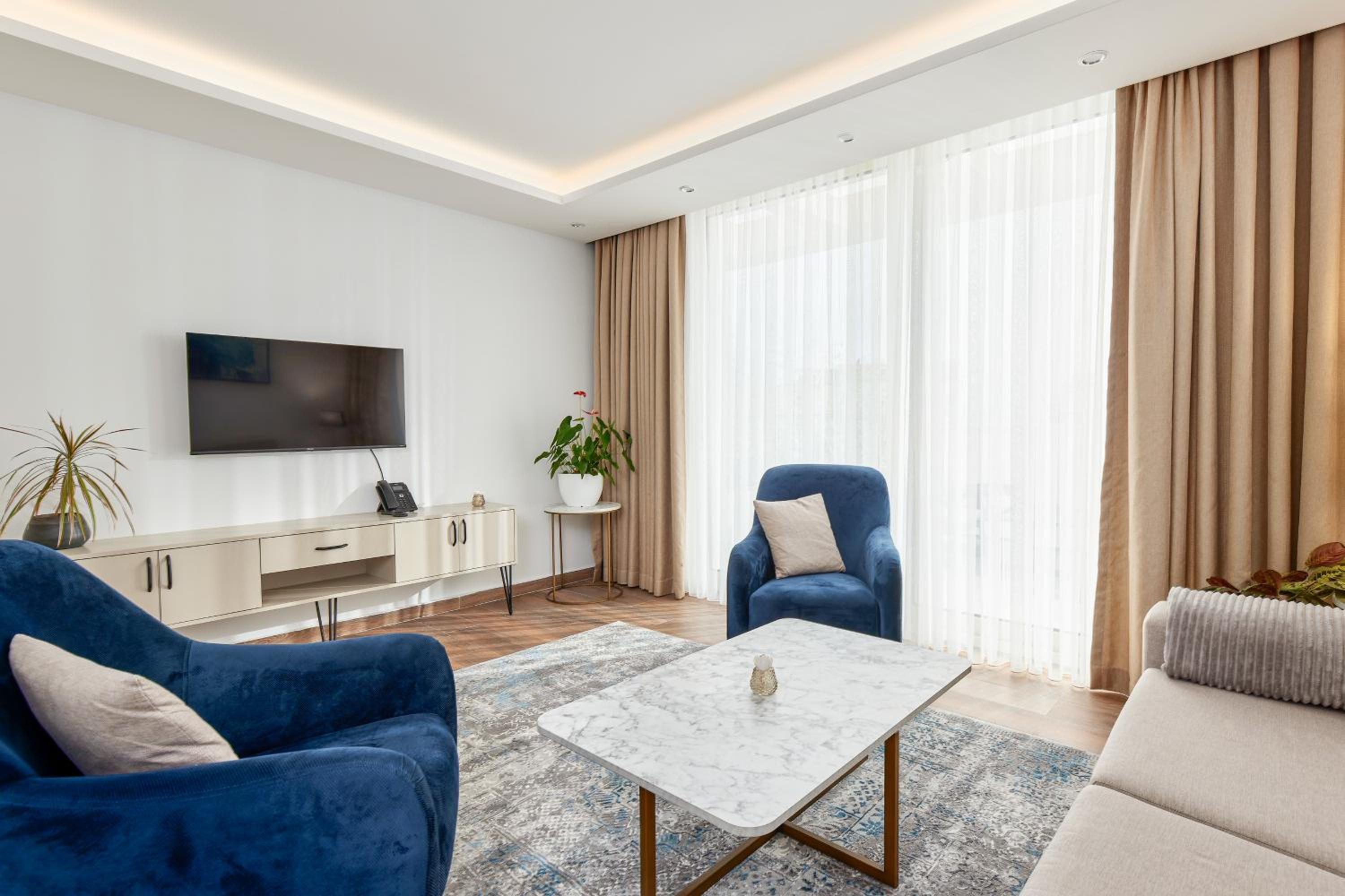 Apartment with Terrace photo 3
