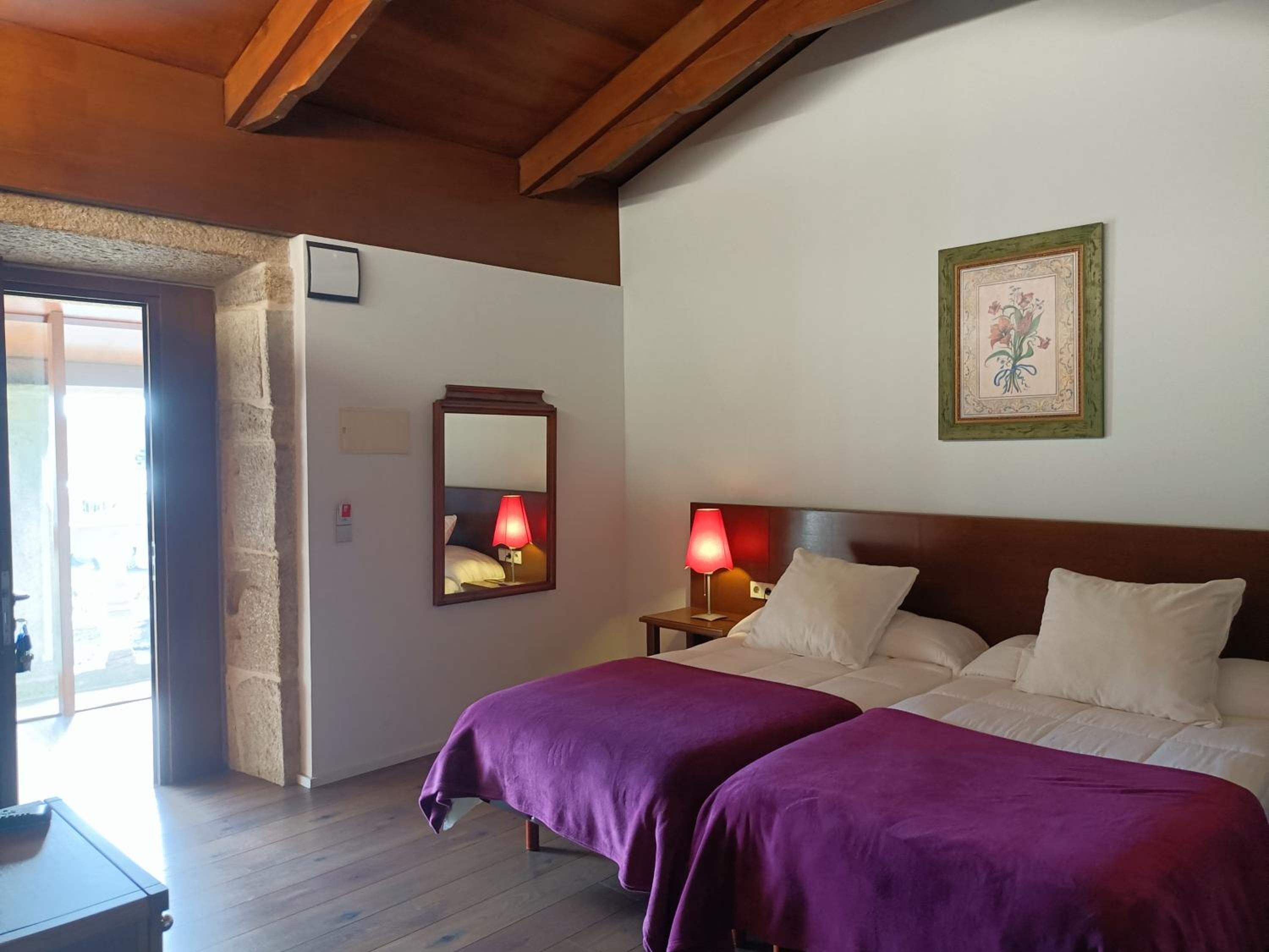 Double Room - Photo 6