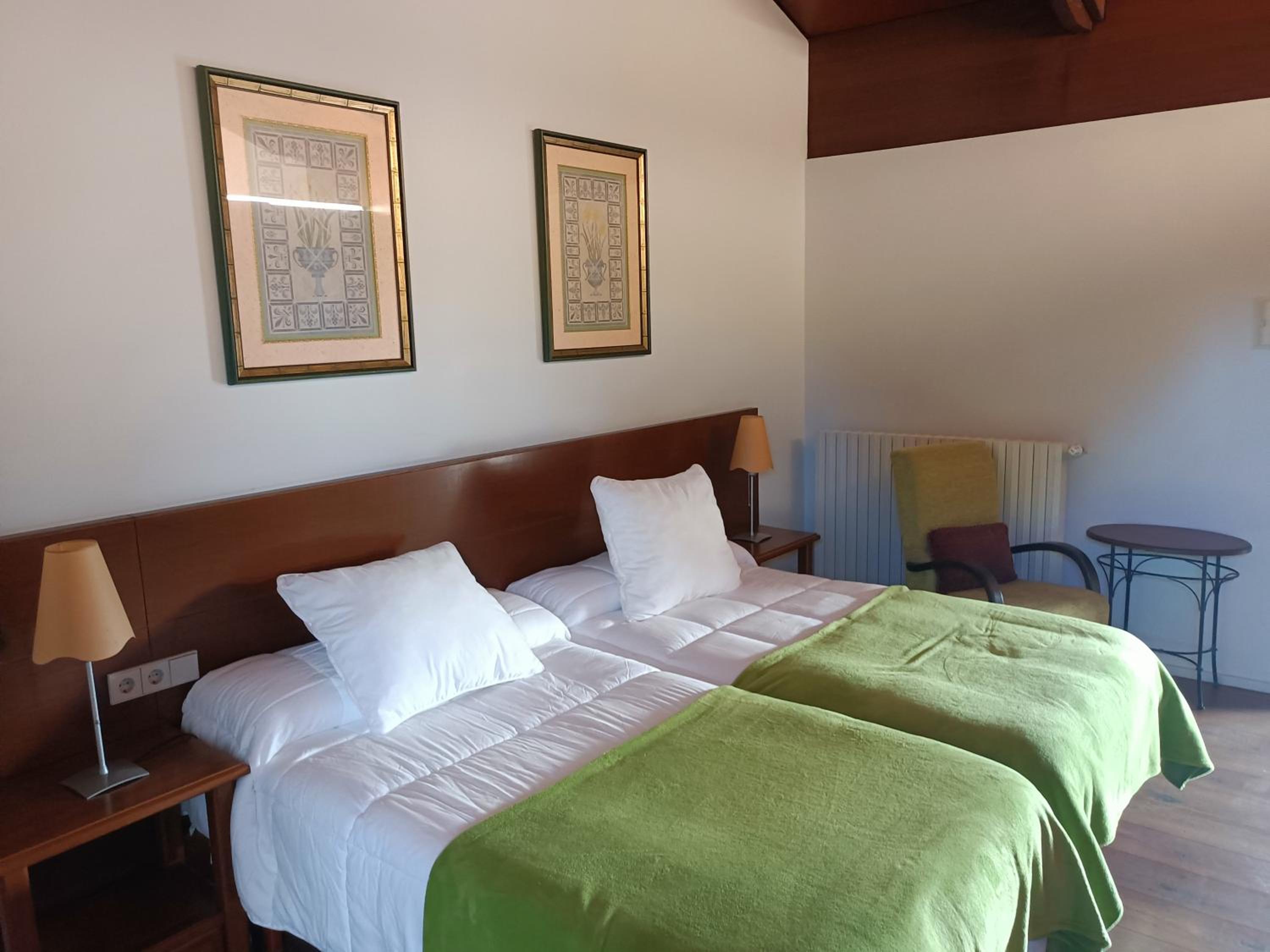 Double Room - Photo 10