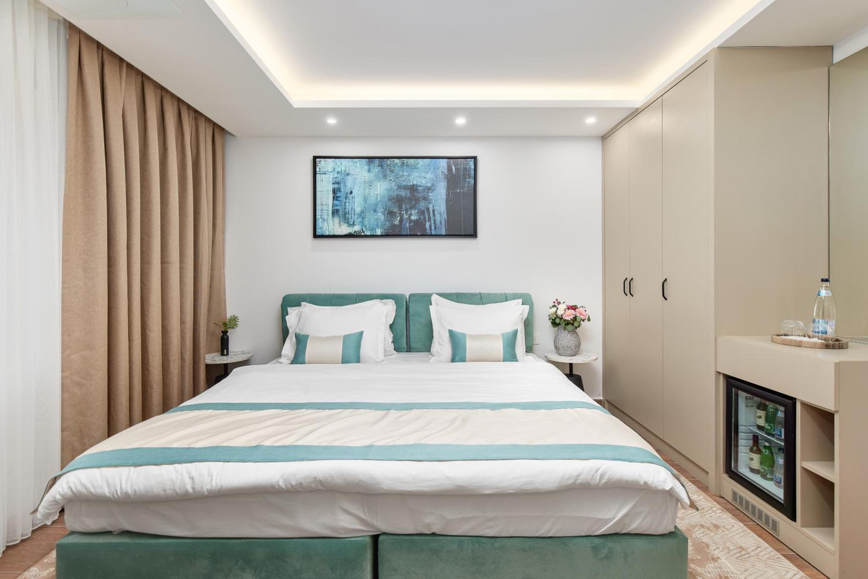 Deluxe Double or Twin Room with Sea View - Photo 8