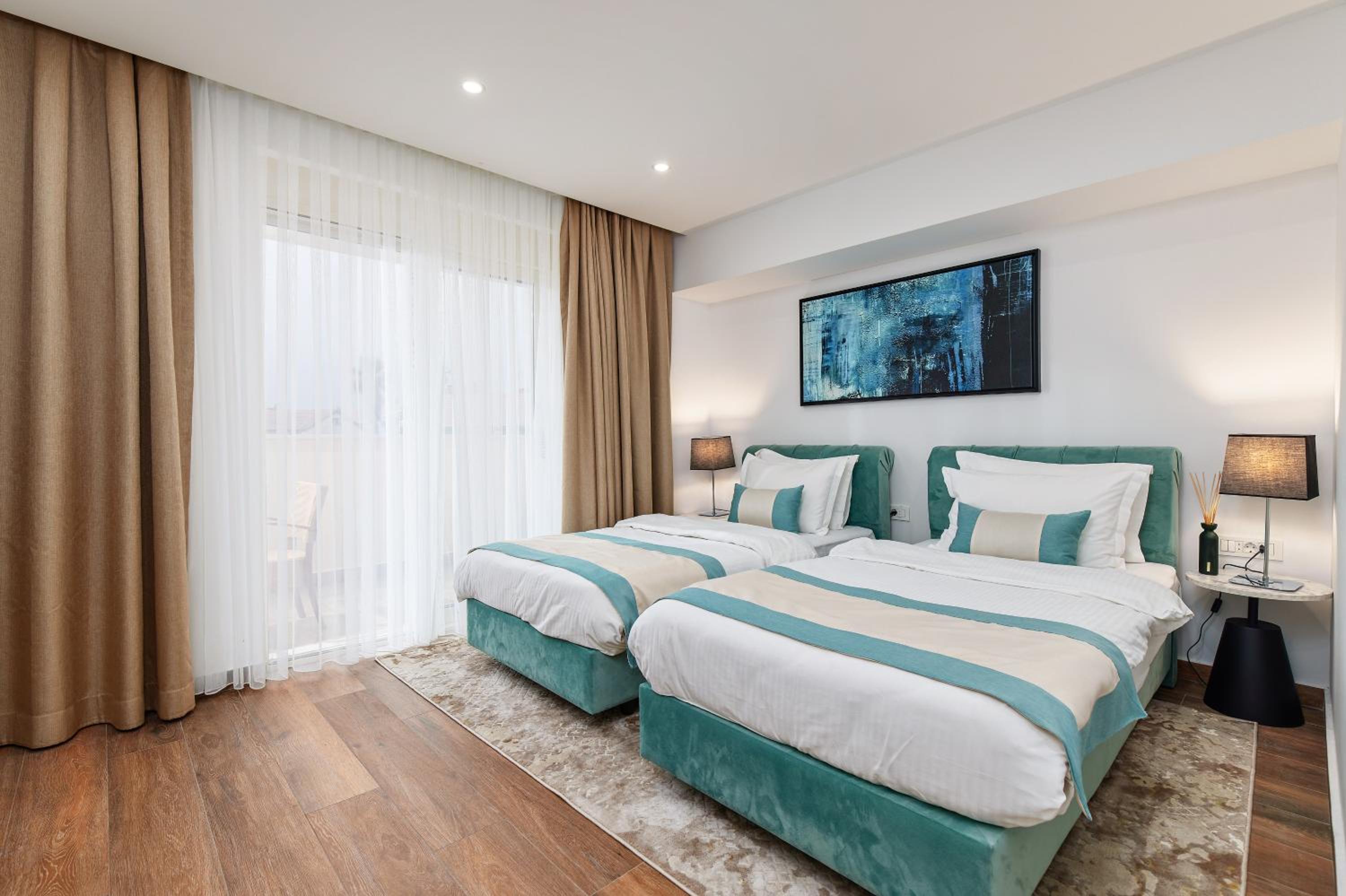 Deluxe Double or Twin Room with Sea View - Photo 7